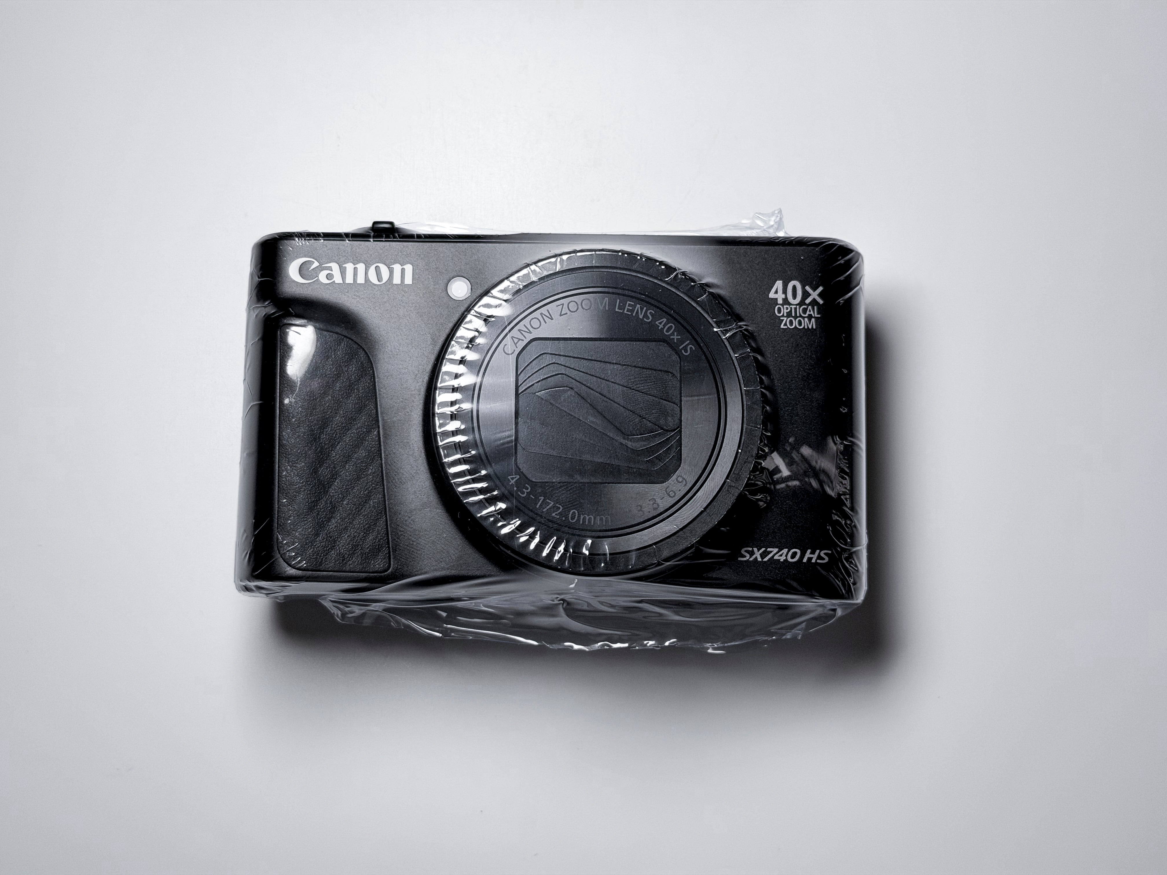 Canon SX740 HS Powershot 40x Zoom - Near Mint, 1 Year Warranty SX 740 With Box