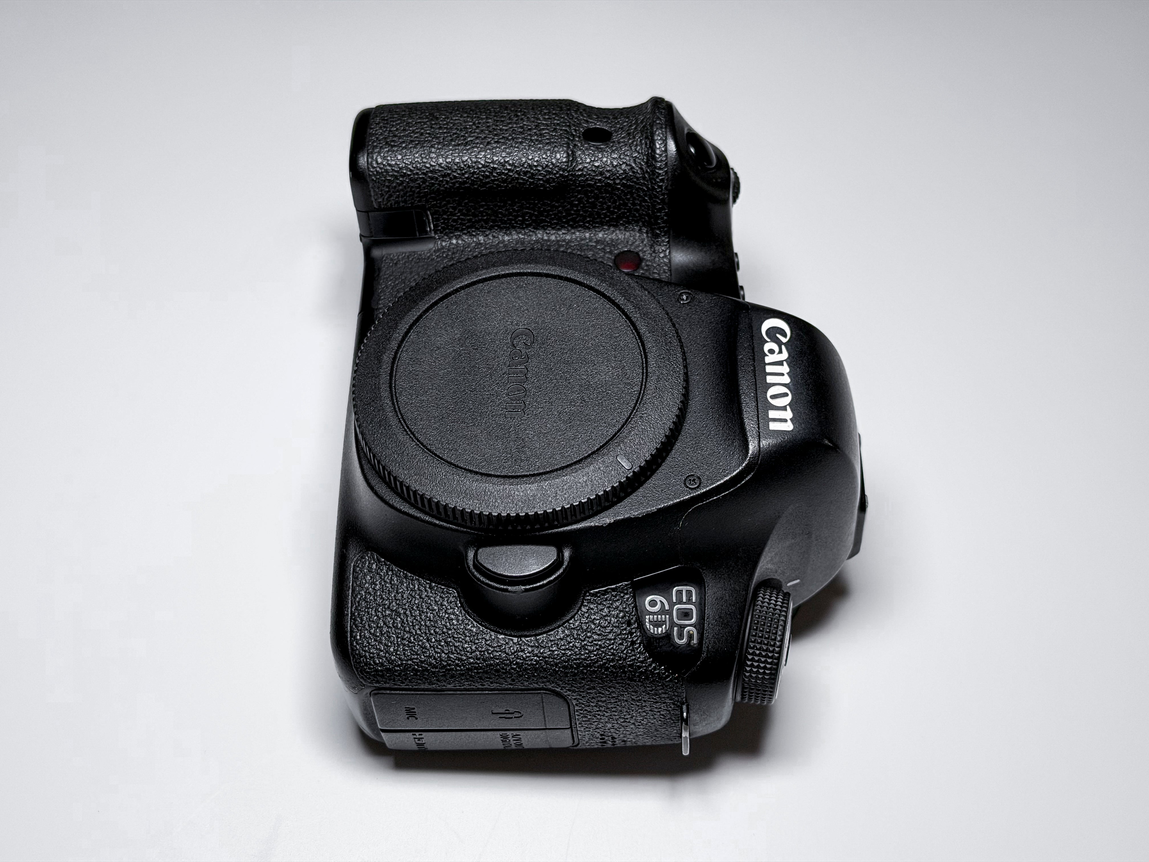 Canon 6D Full Frame DSLR EF Mount Body - 1 Year Warranty, Excellent