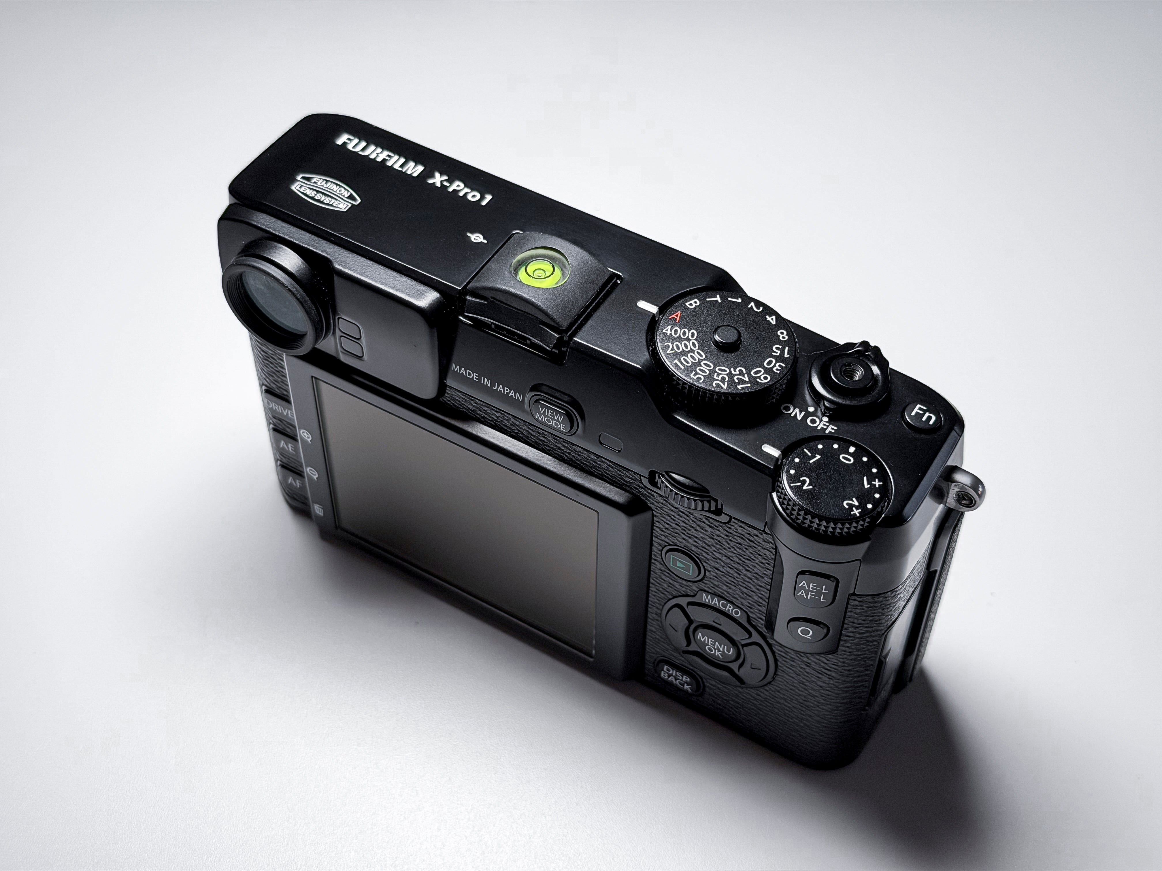 Fujifilm X-Pro1 Mirrorless APS-C Fuji X-Pro with 1 Year Warranty - Excellent