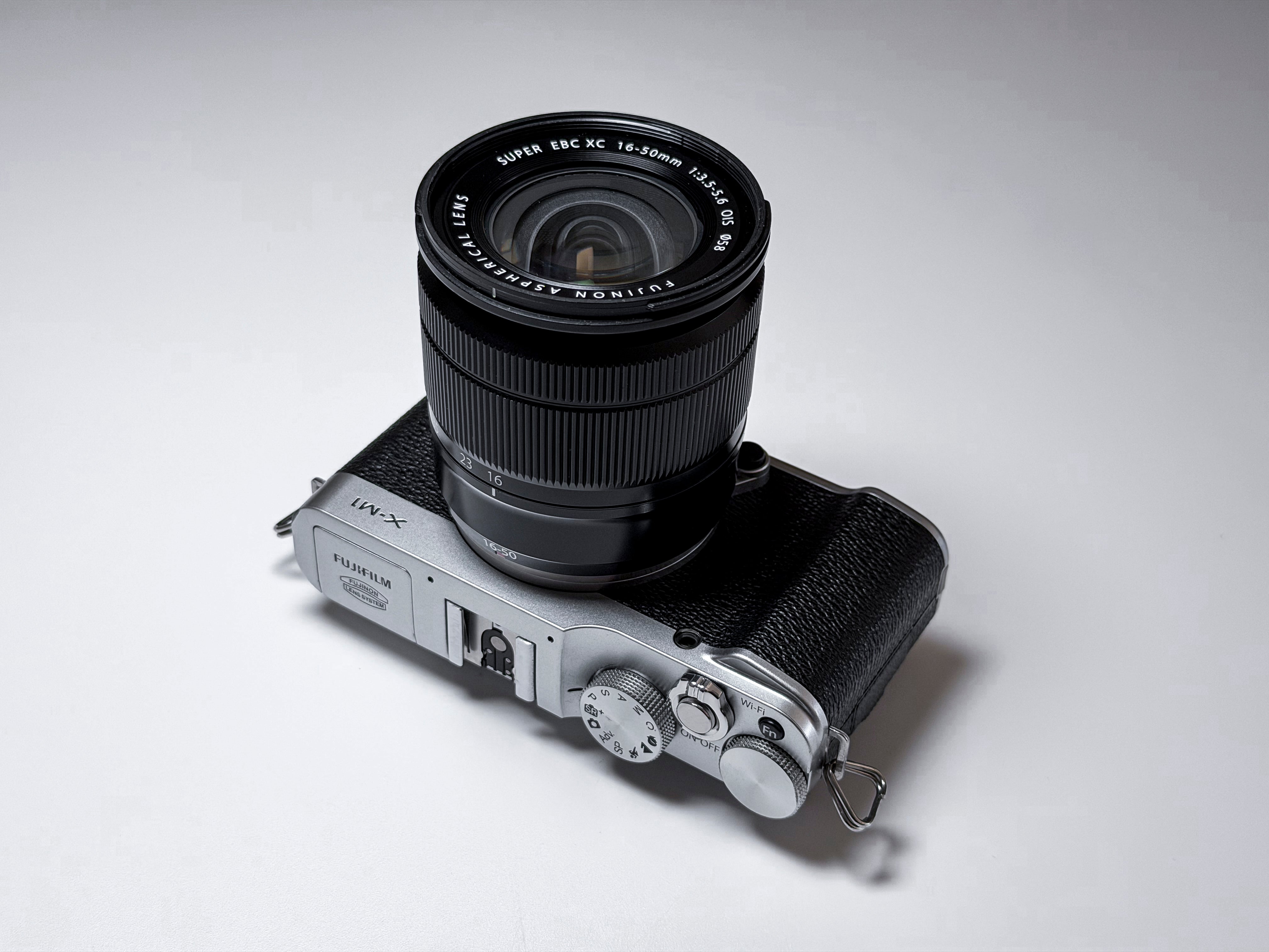 Fujifilm X-M1 + 16-50mm OIS Mirrorless APS-C Fuji - 1 Year Warranty, Excellent