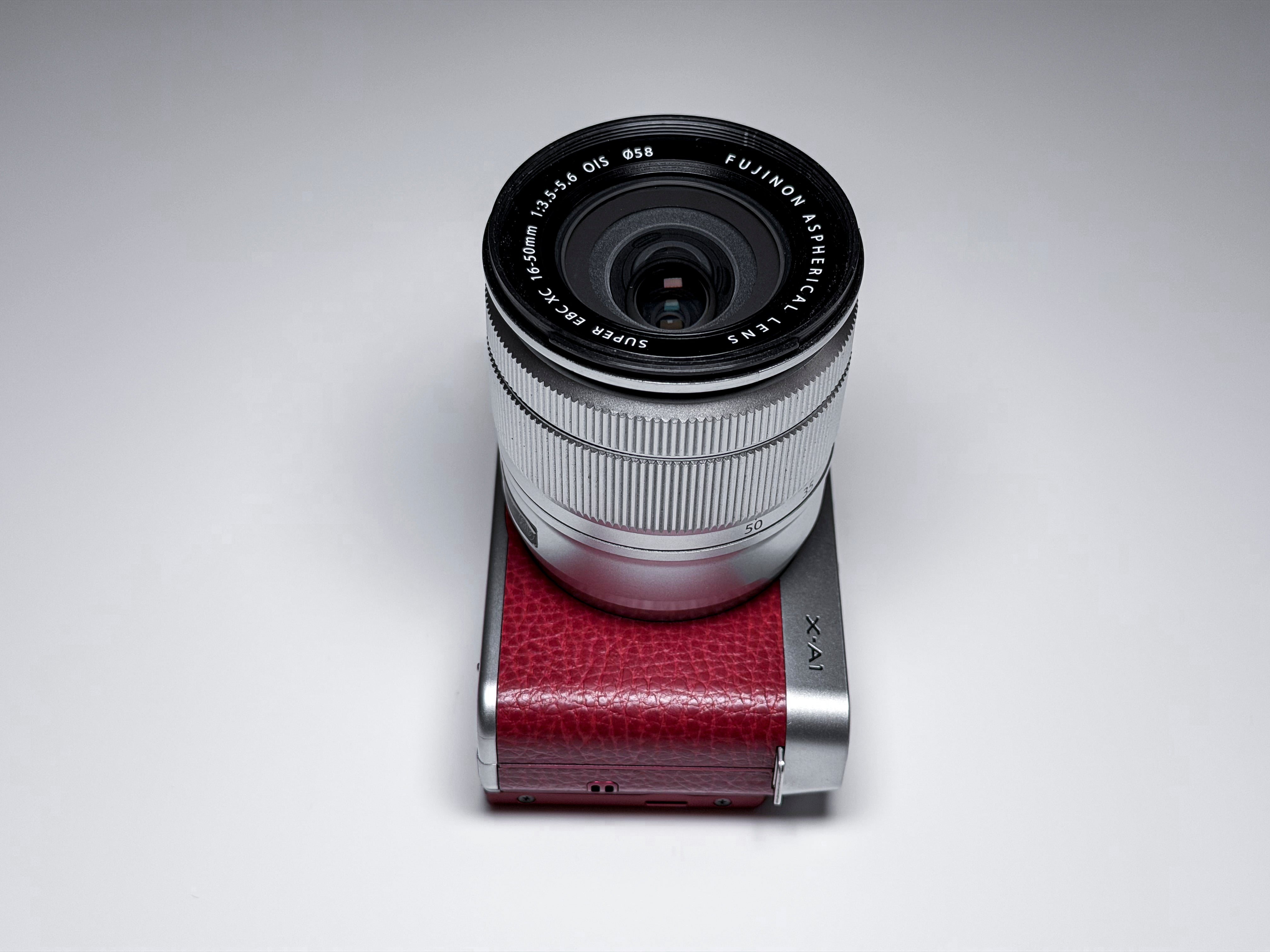 Fujifilm X-A1 + 16-50mm OIS Kit APS-C Fuji XA3 - 1 Year Warranty, Excellent