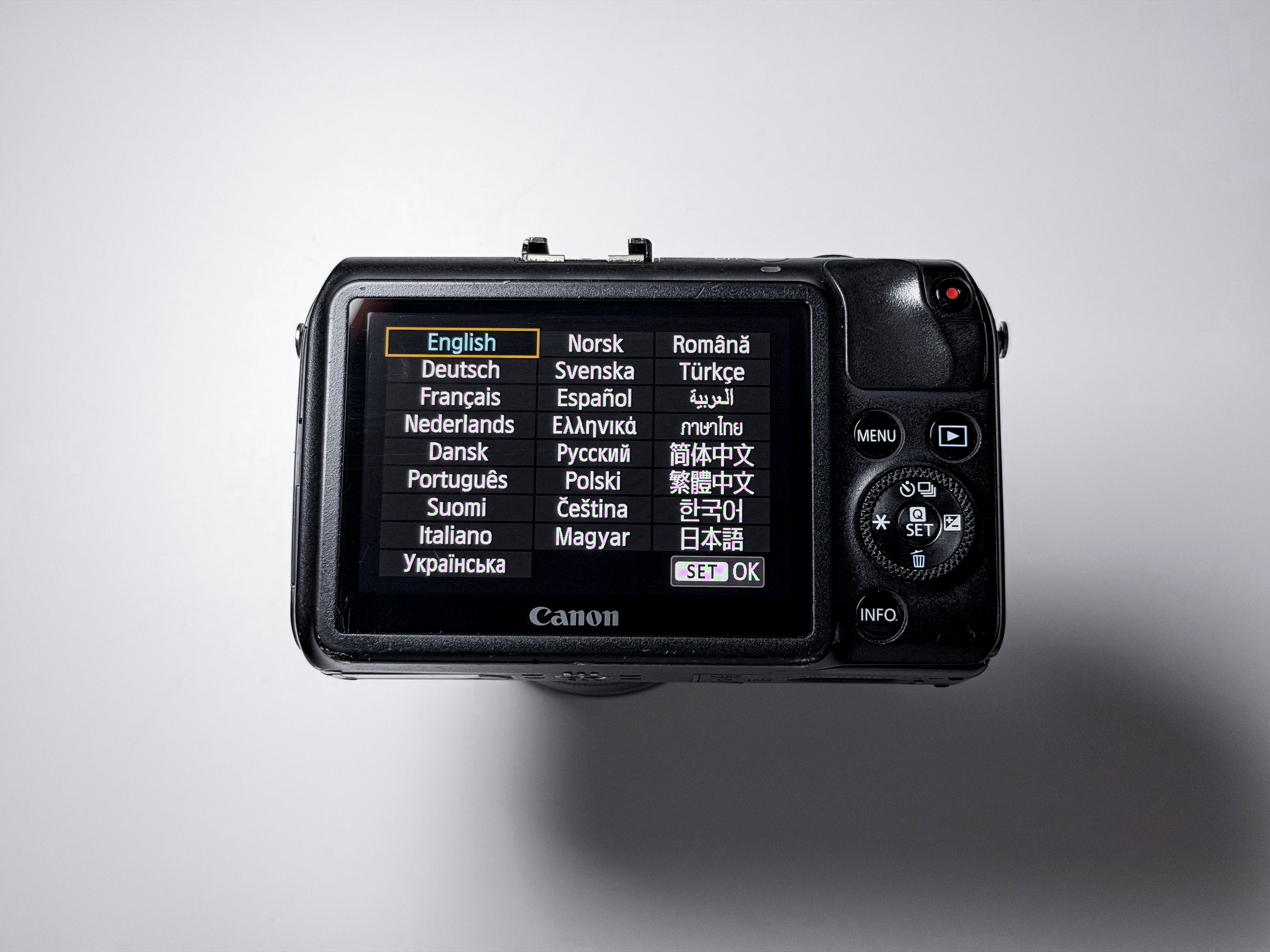 Canon EOS M + 18-55mm Kit - 1 Year Warranty, Magic Lantern 4K RAW Compatible