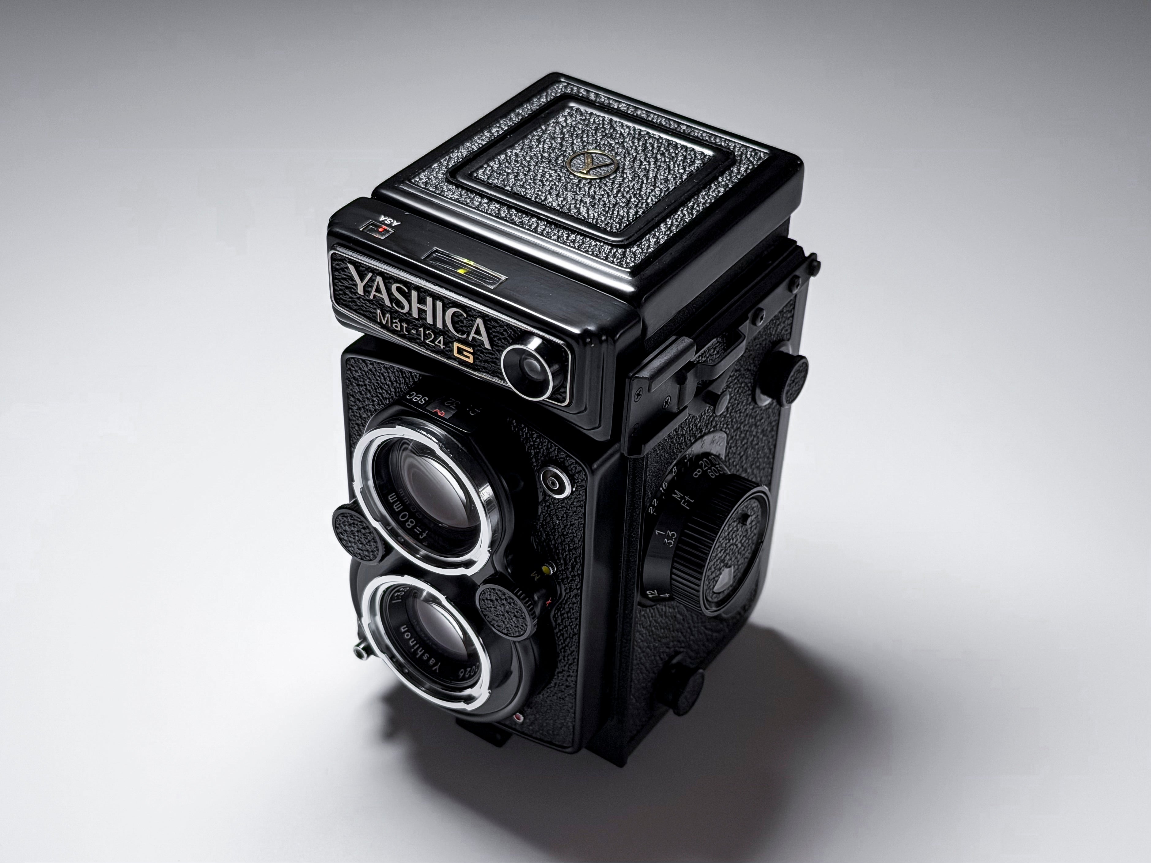 Yashica Mat 124g Medium Format TLR 120 Film Camera - Near Mint, Film Tested