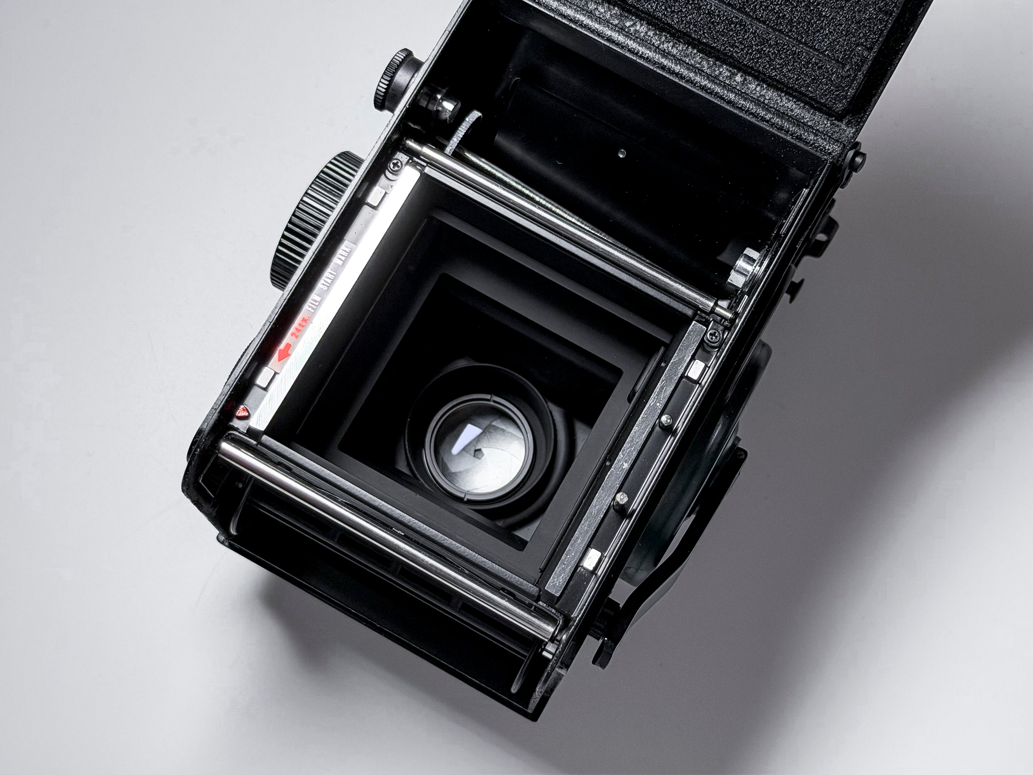 Yashica Mat 124g Medium Format TLR 120 Film Camera - Near Mint, Film Tested