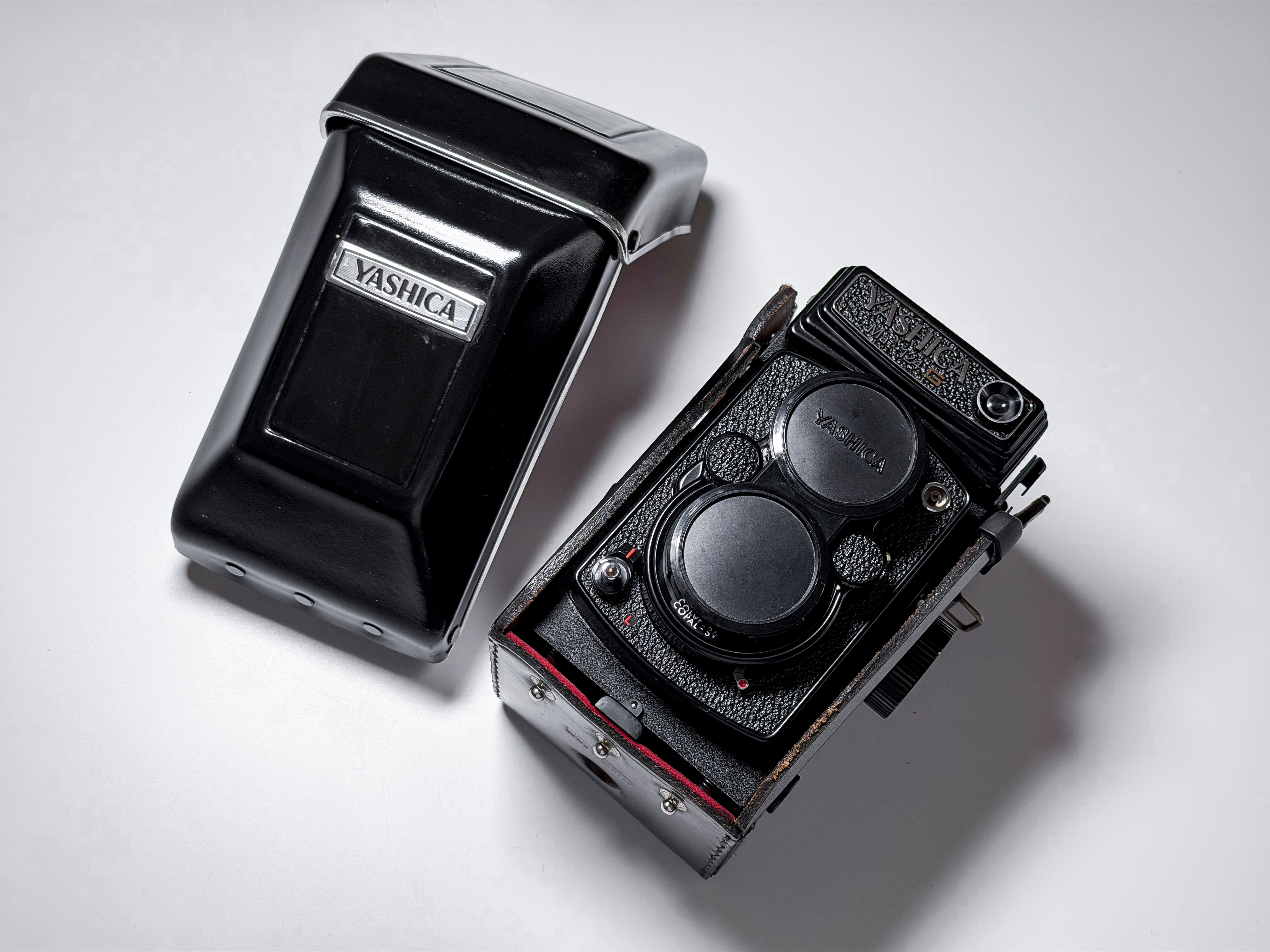 Yashica Mat 124g Medium Format TLR 120 Film Camera - Near Mint, Film Tested