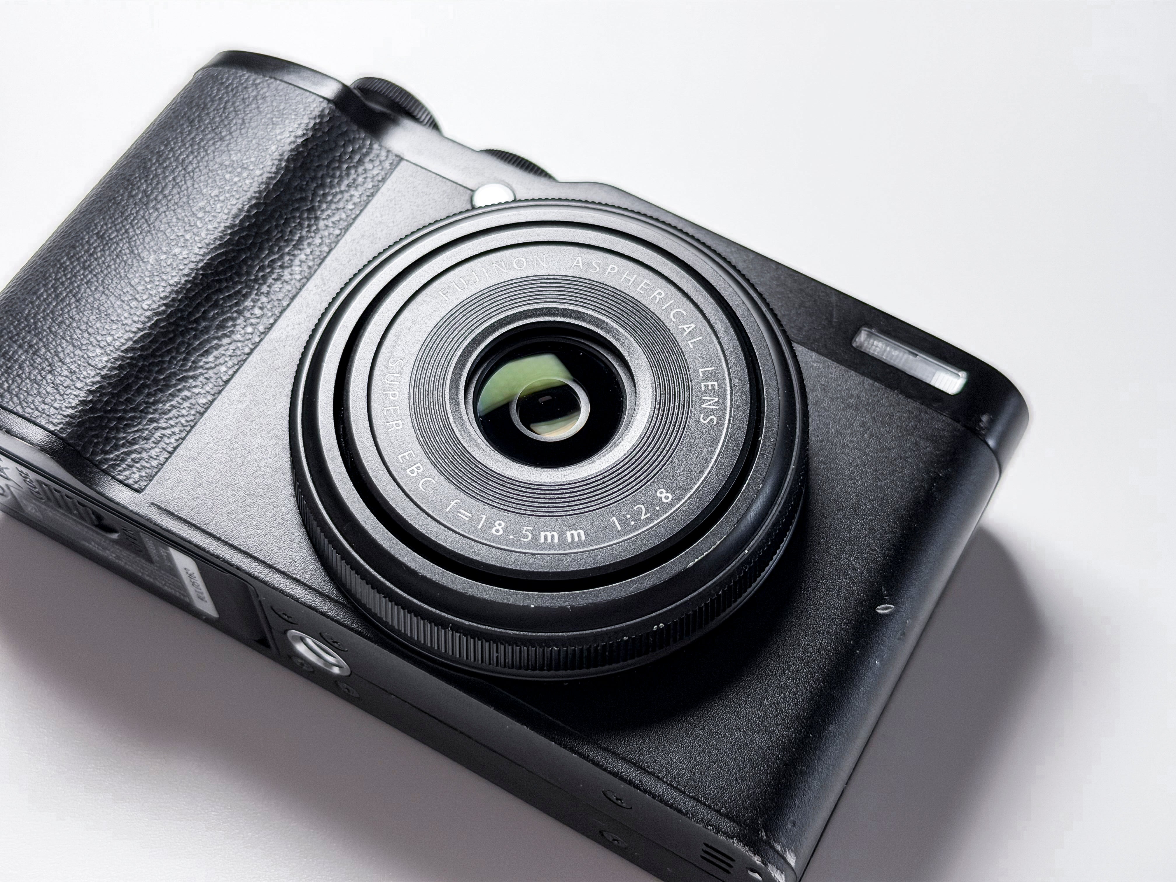 Fujifilm XF10 Digital Camera APS-C X-Trans 24.2 Mpx - 1 Year Warranty Fuji X-F10