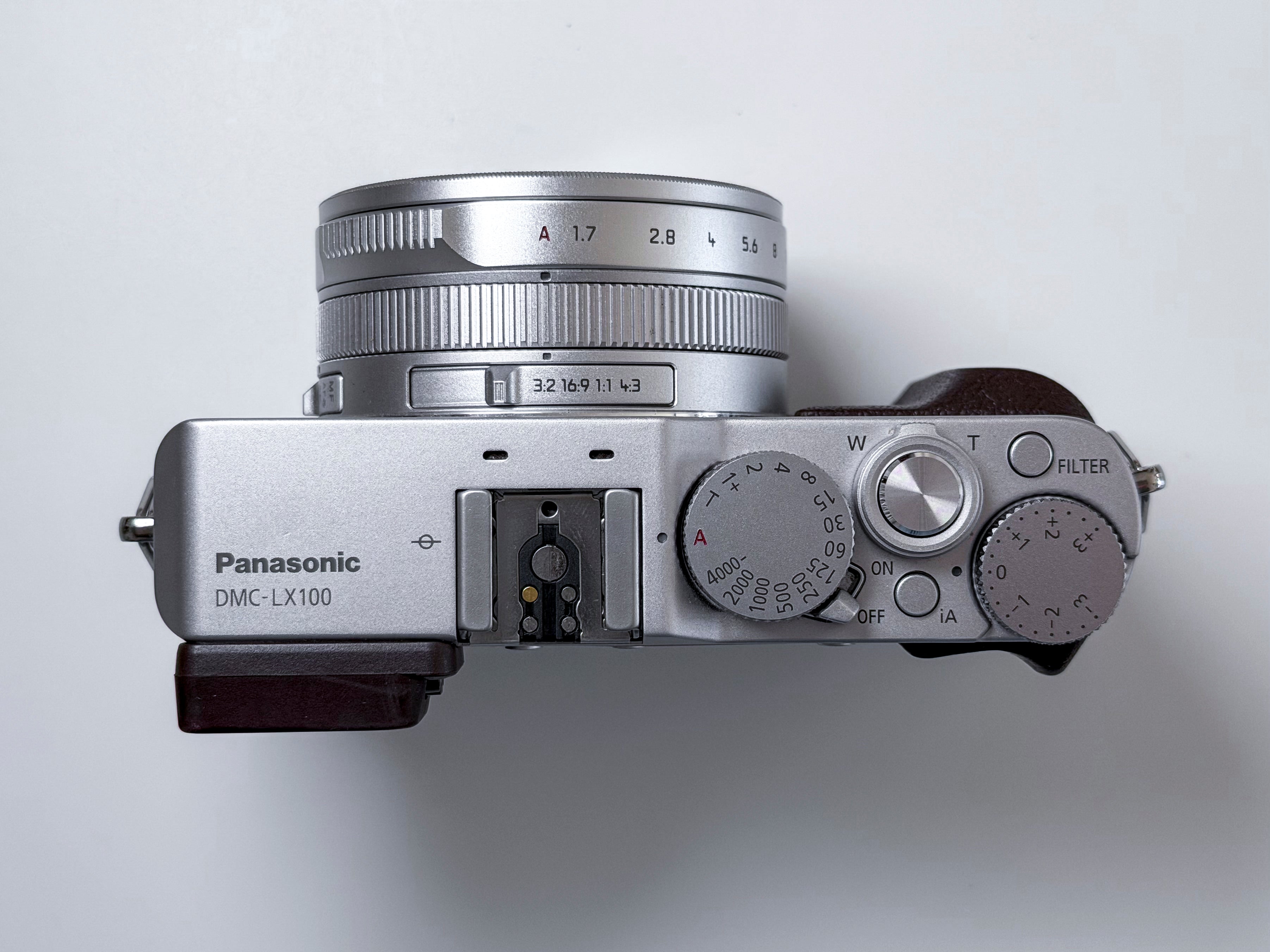 Panasonic Lumix LX100 Leica Lens - 1 Year Warranty, Near Mint