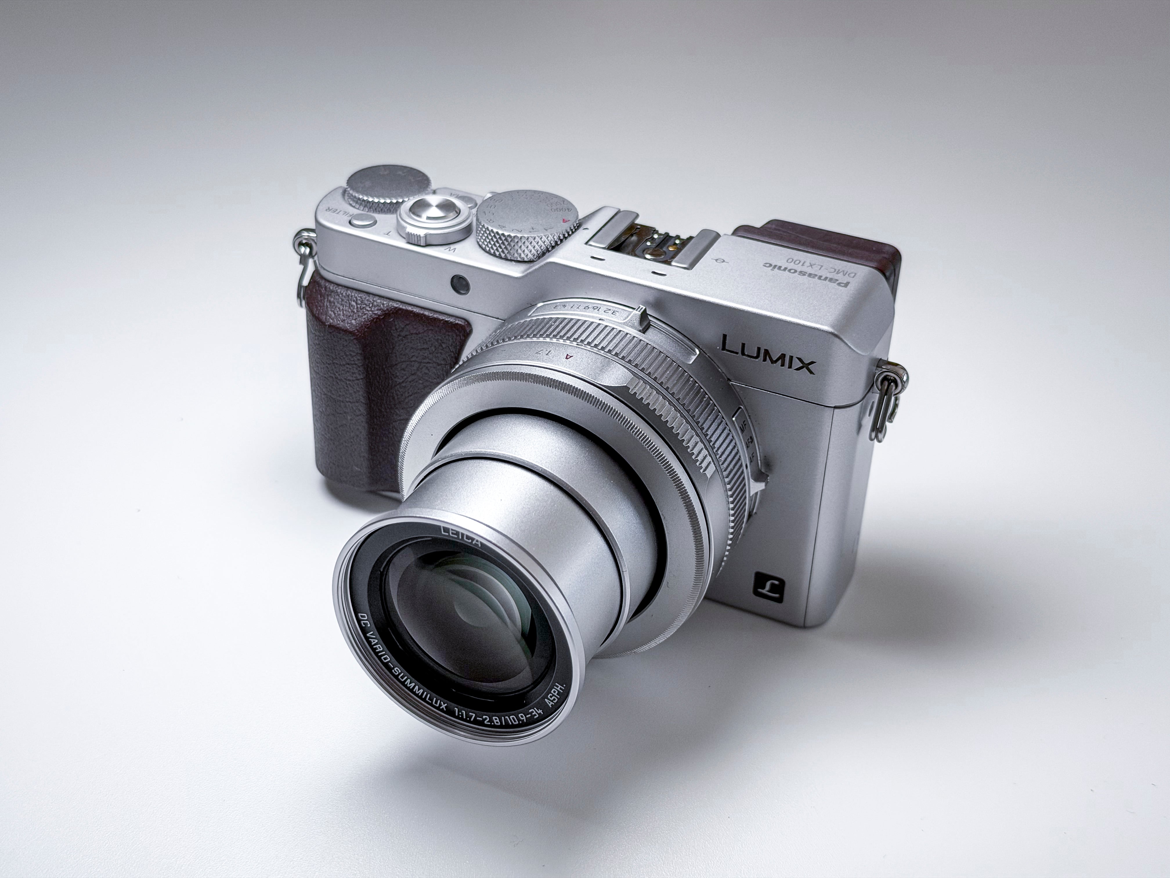 Panasonic Lumix LX100 Leica Lens - 1 Year Warranty, Near Mint