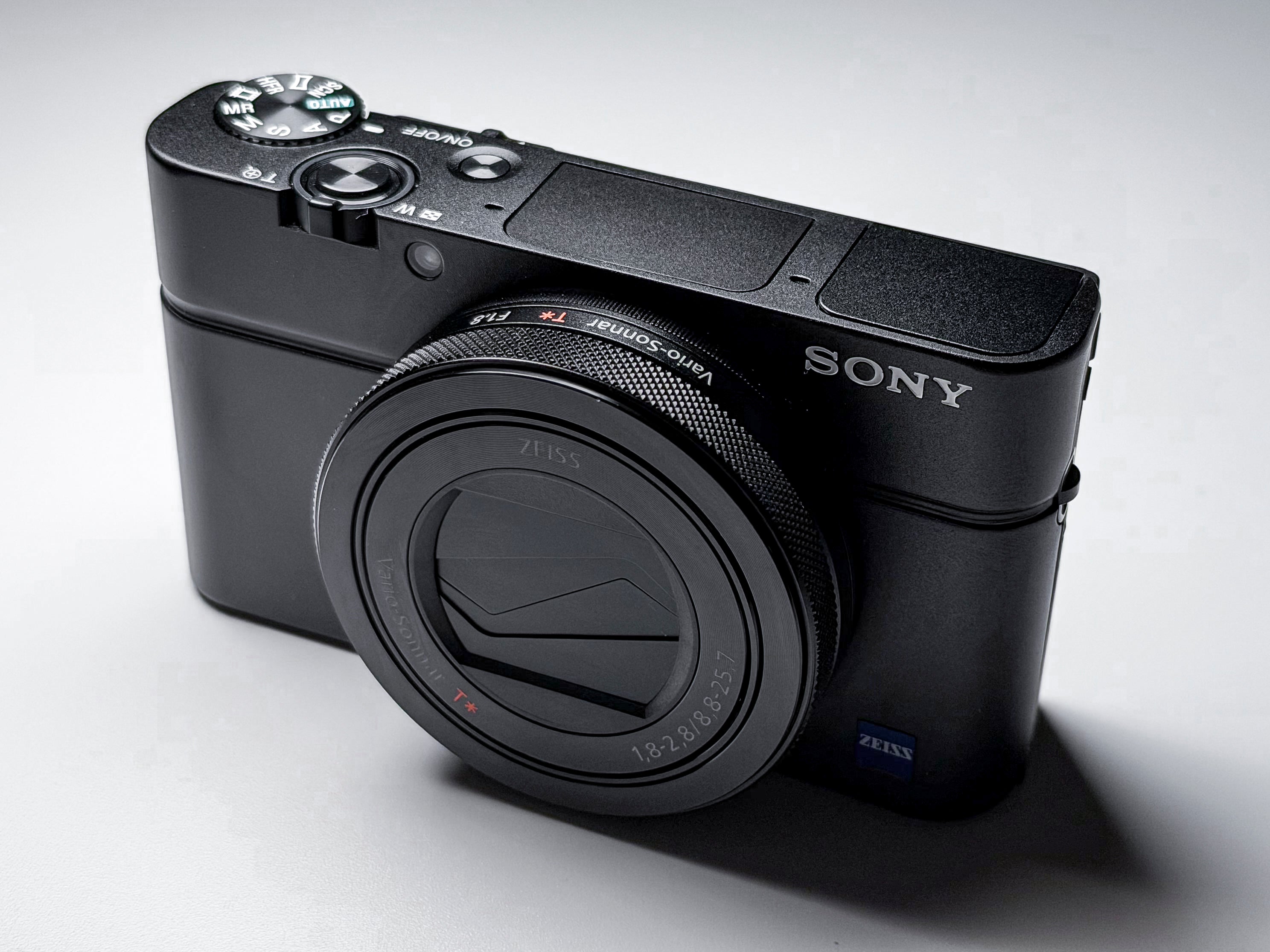 Sony RX100 IV 4 Cyber-Shot - 1 Year Warranty, Perfectly Working RX 100 Mark 4