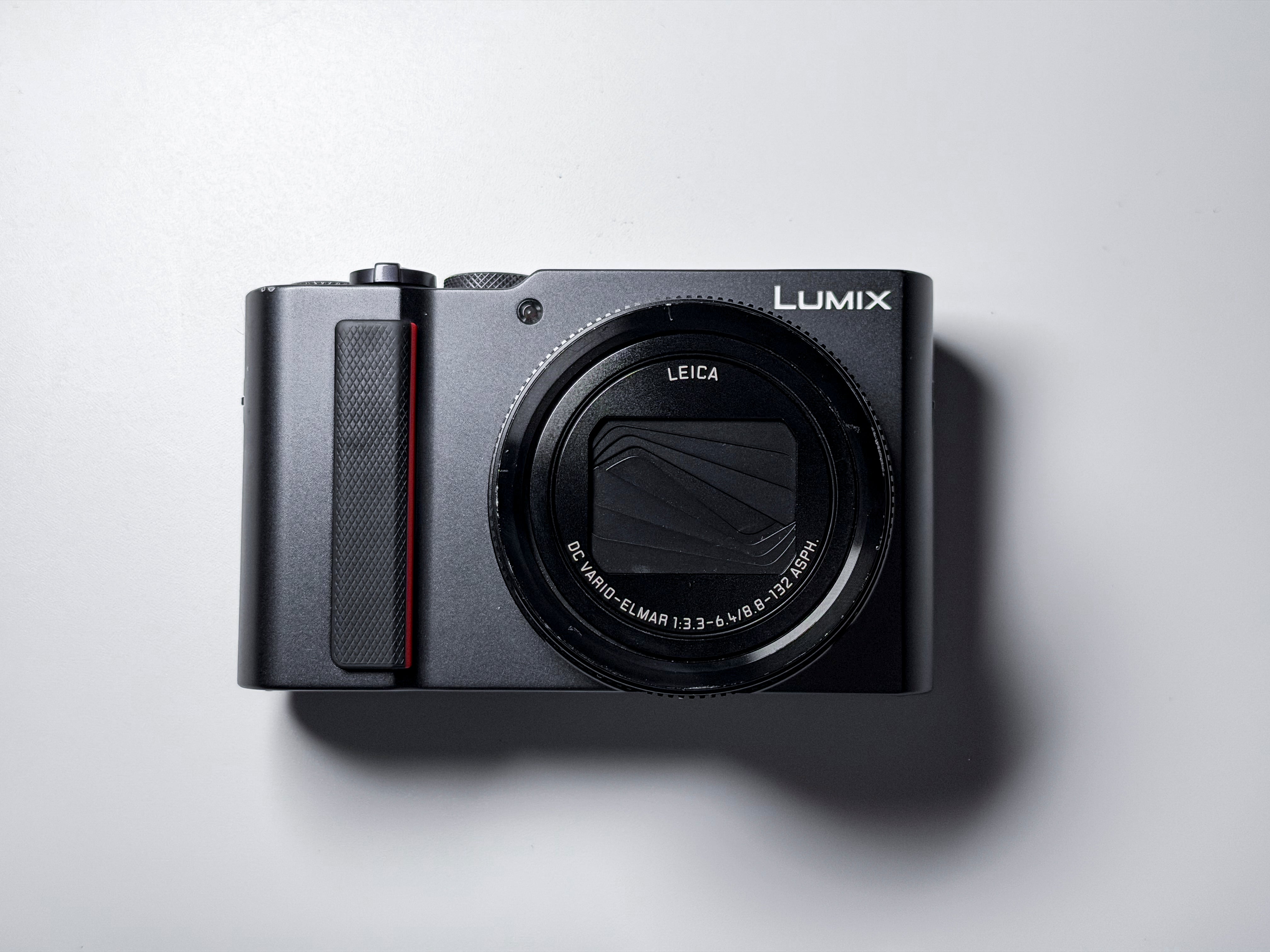 Panasonic Lumix TZ200 15x Leica Lens - 1 Year Warranty, Near Mint ZS200 TZ-200