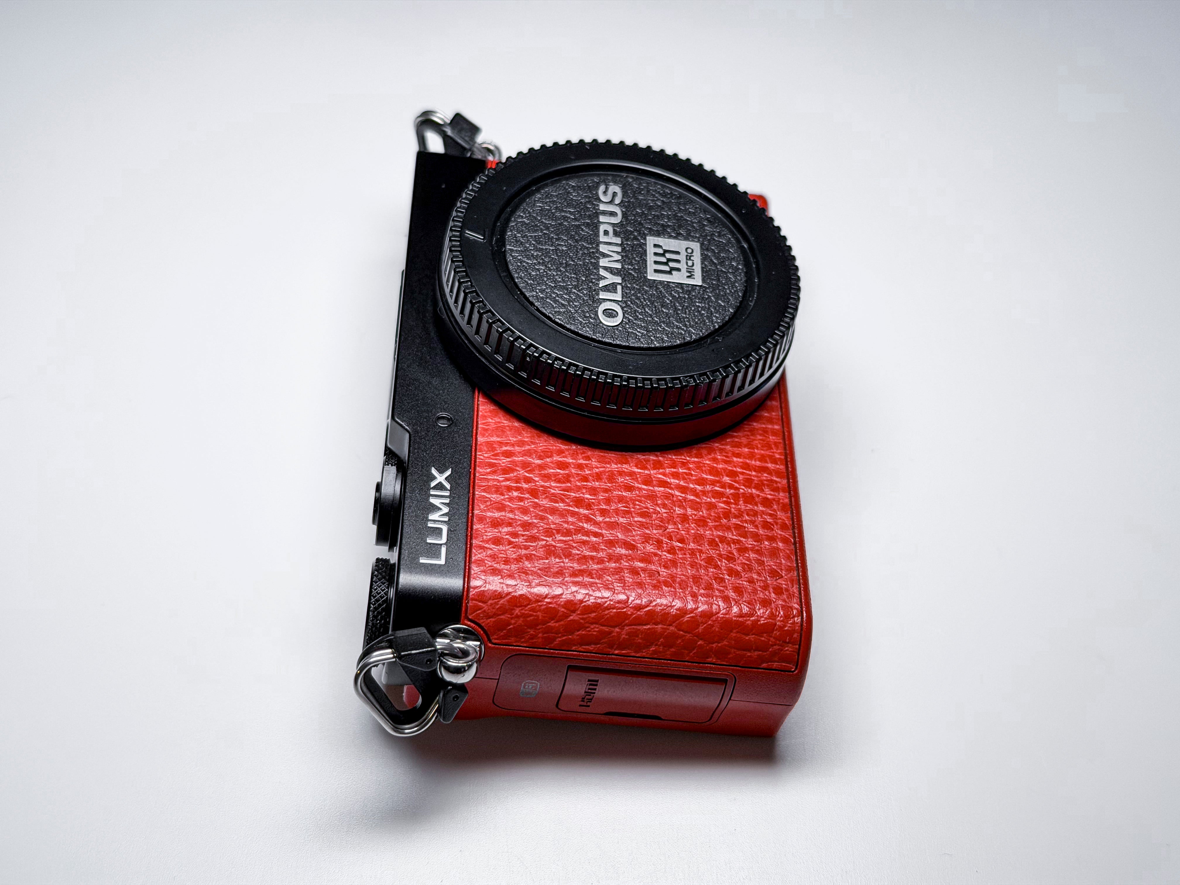 Panasonic Lumix GM5 M43 Sensor - 1 Year Warranty, Mint 1300 Shots GM 5