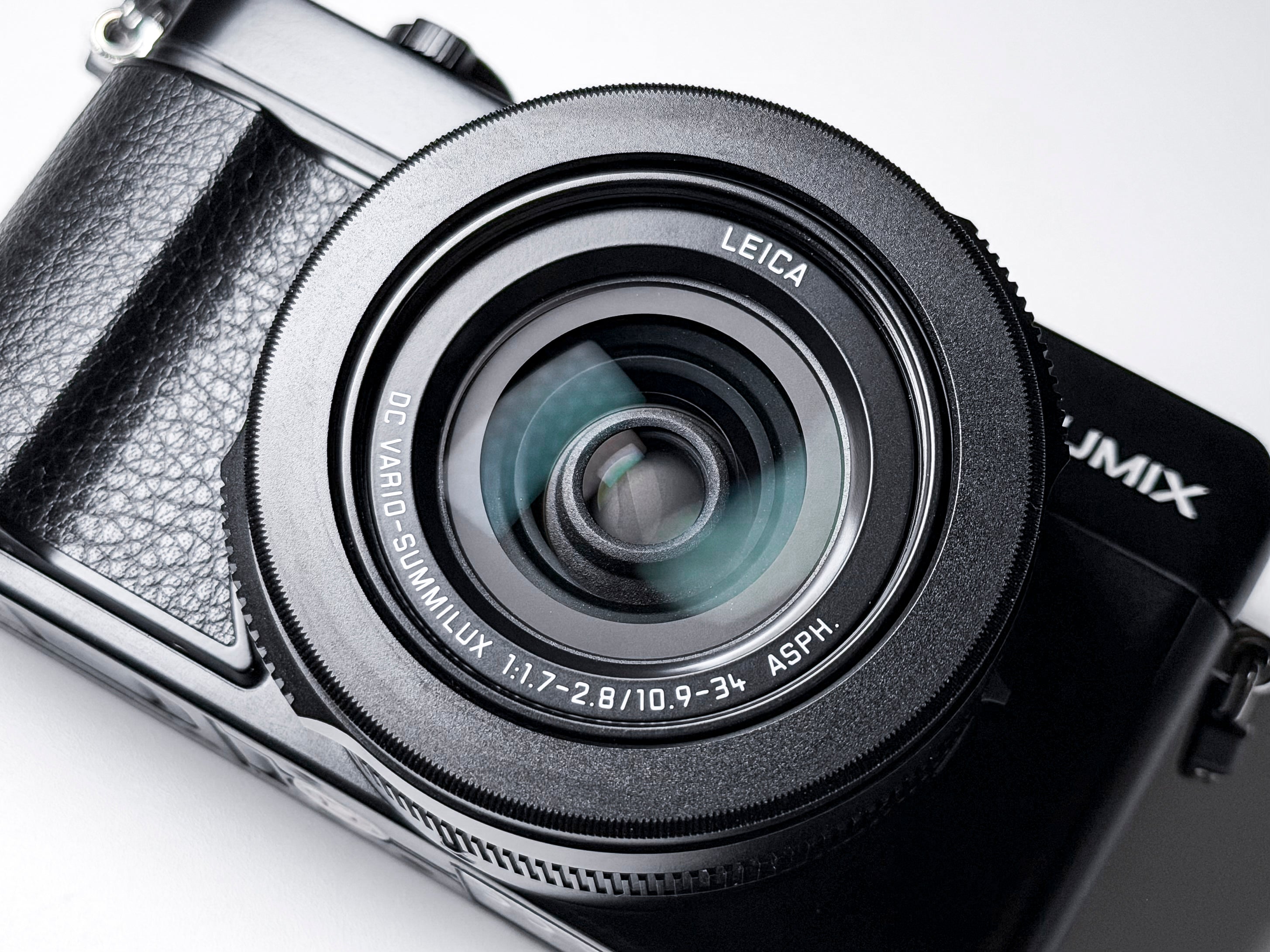 Panasonic Lumix LX100 II Leica Lens MFT Sensor - Near Mint, 1 Year Warranty,