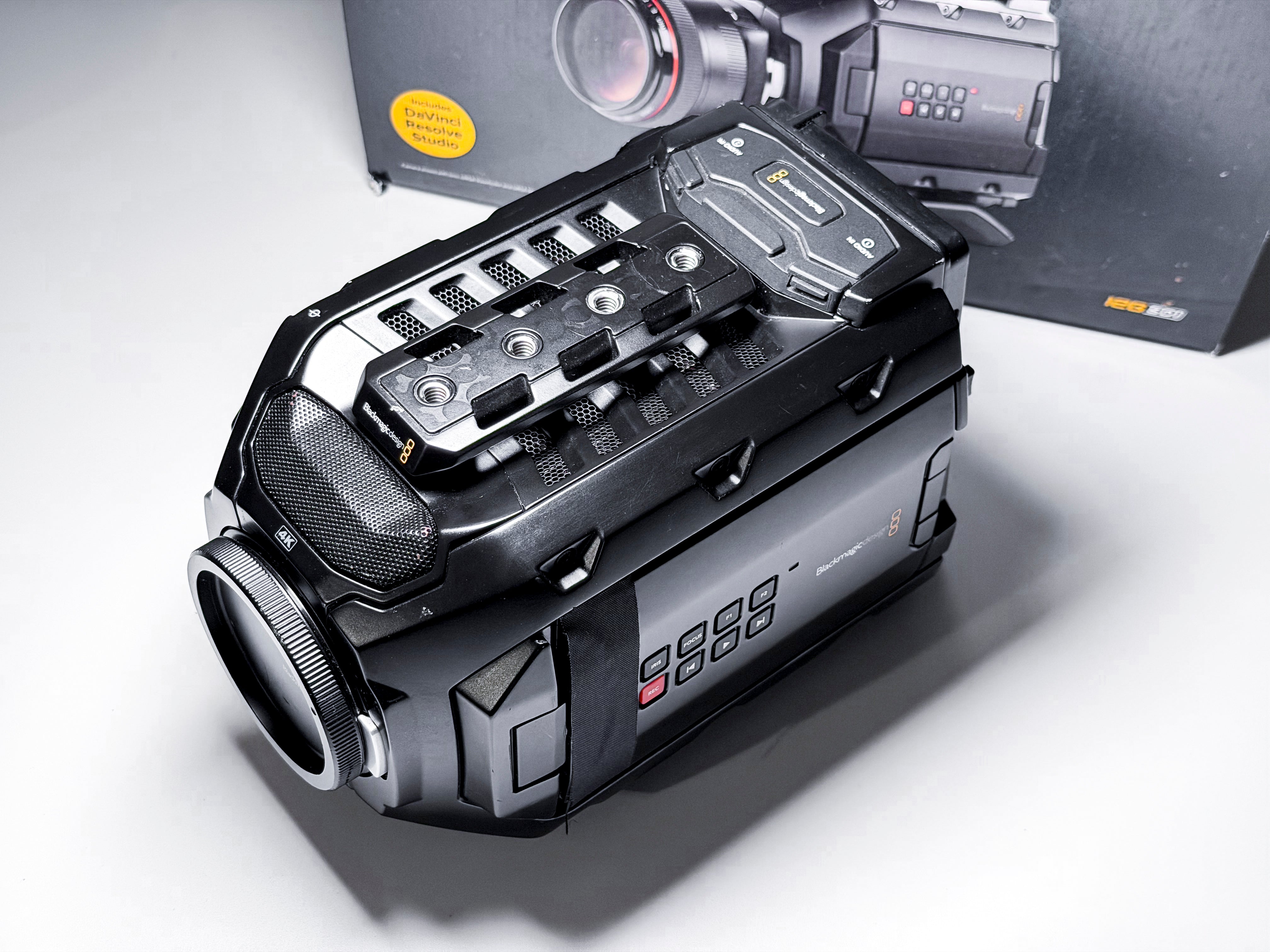 Blackmagic Design Ursa Mini 4K Canon EF Mount - Working, Read