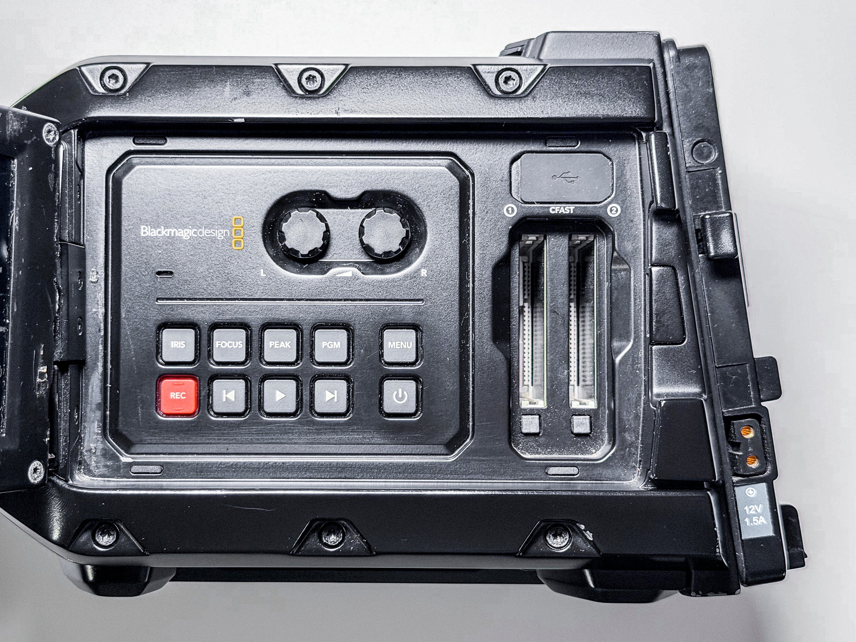 Blackmagic Design Ursa Mini 4K Canon EF Mount - Working, Read