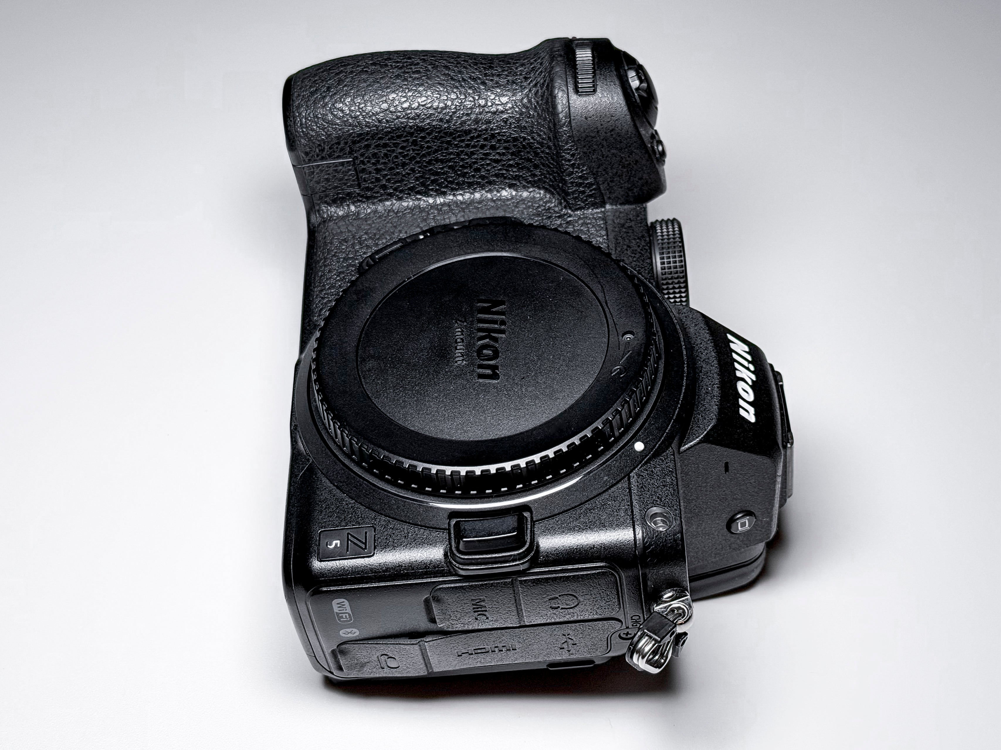 Nikon Z5 Full Frame Mirrorless Body 24.3 Mpx - 1 Year Warranty, Read Description