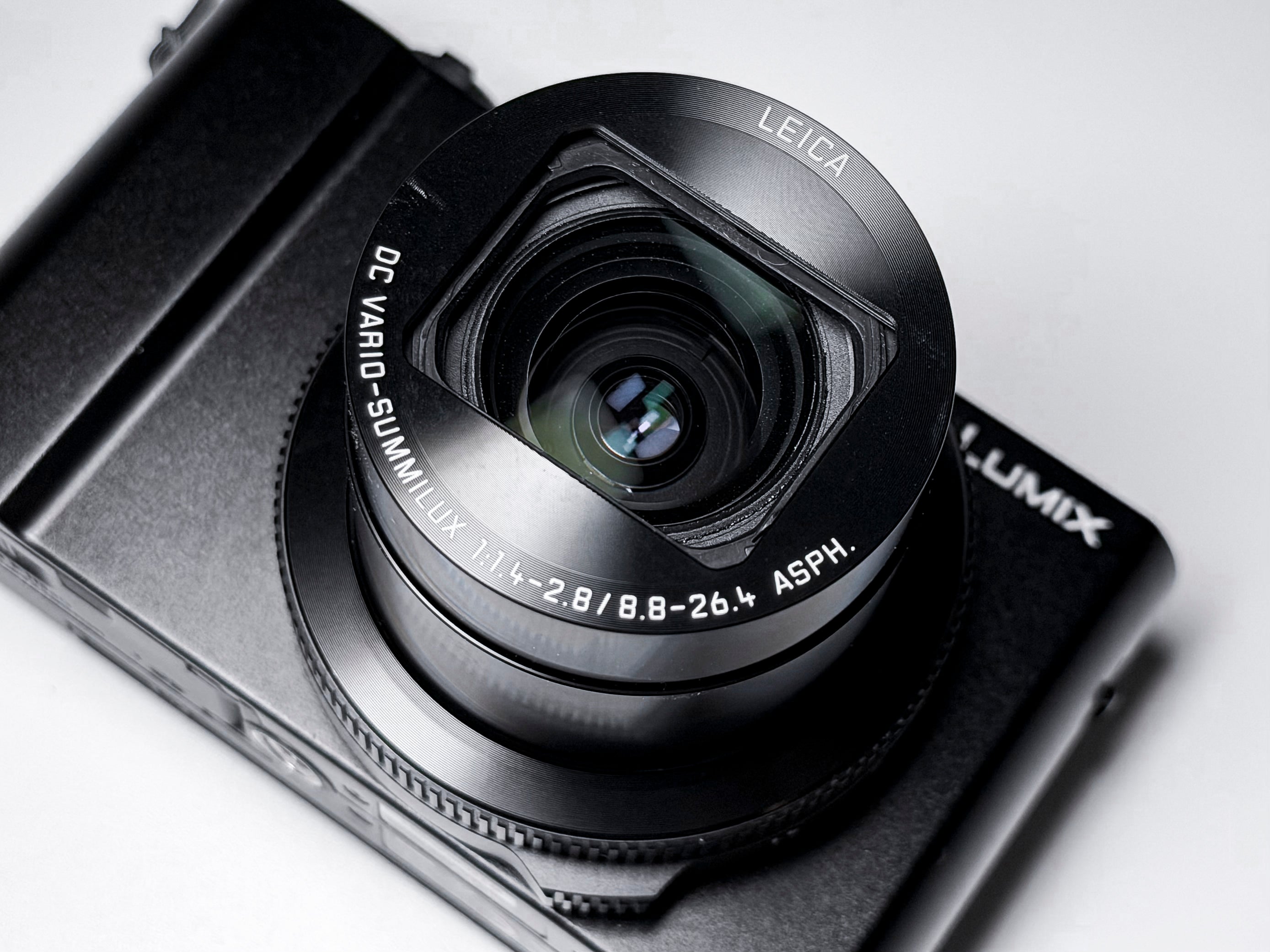 Panasonic Lumix LX15 LX10 with Leica Summilux 4K - Warranty, Excellent Condition