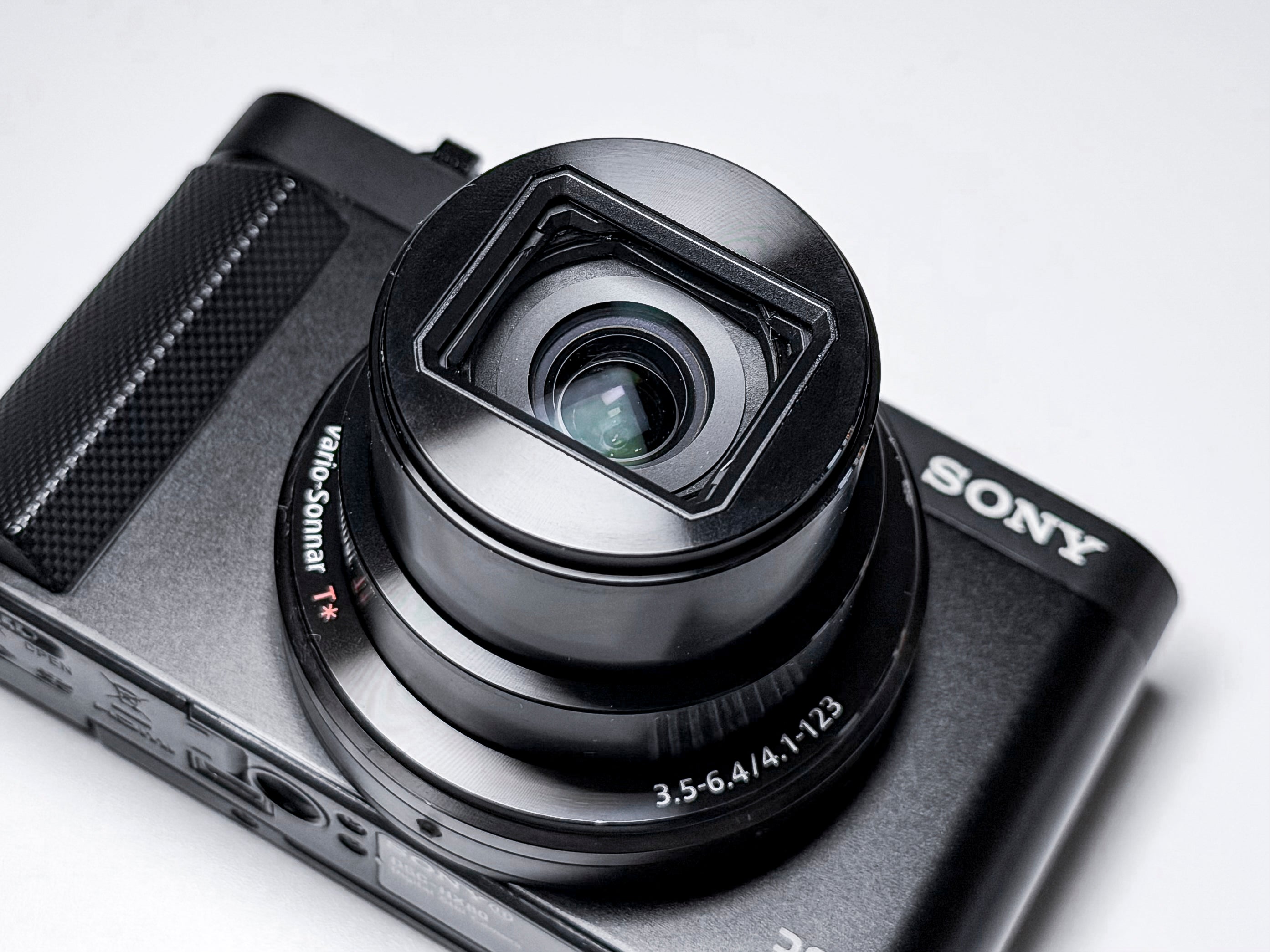 Sony HX80 HX-80 Cyber-shot Zeiss 30x Zoom - 1 Year Warranty, Perfectly Working