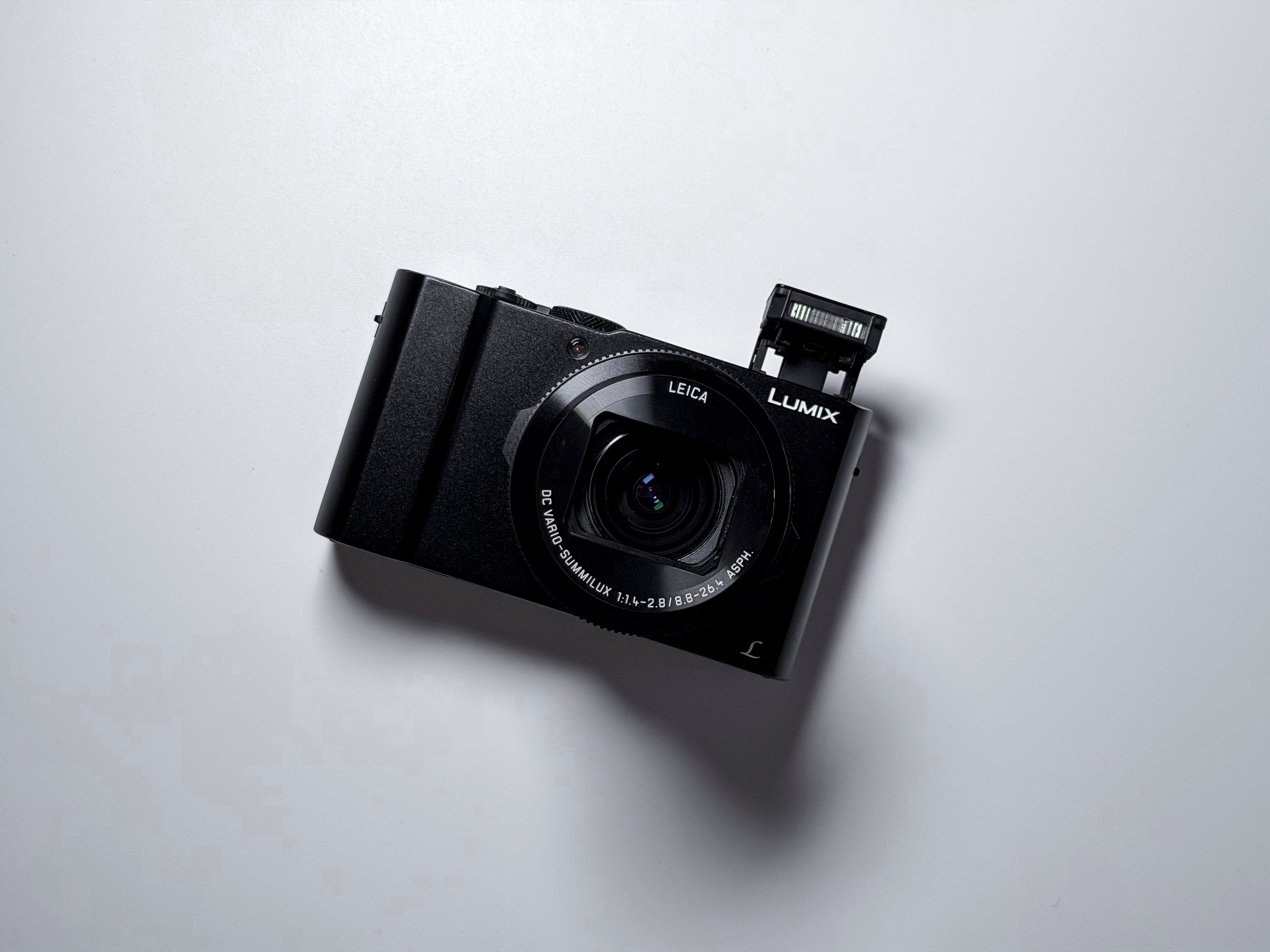 Panasonic Lumix LX15 LX10 with Leica Summilux 4K - Warranty, Excellent Condition