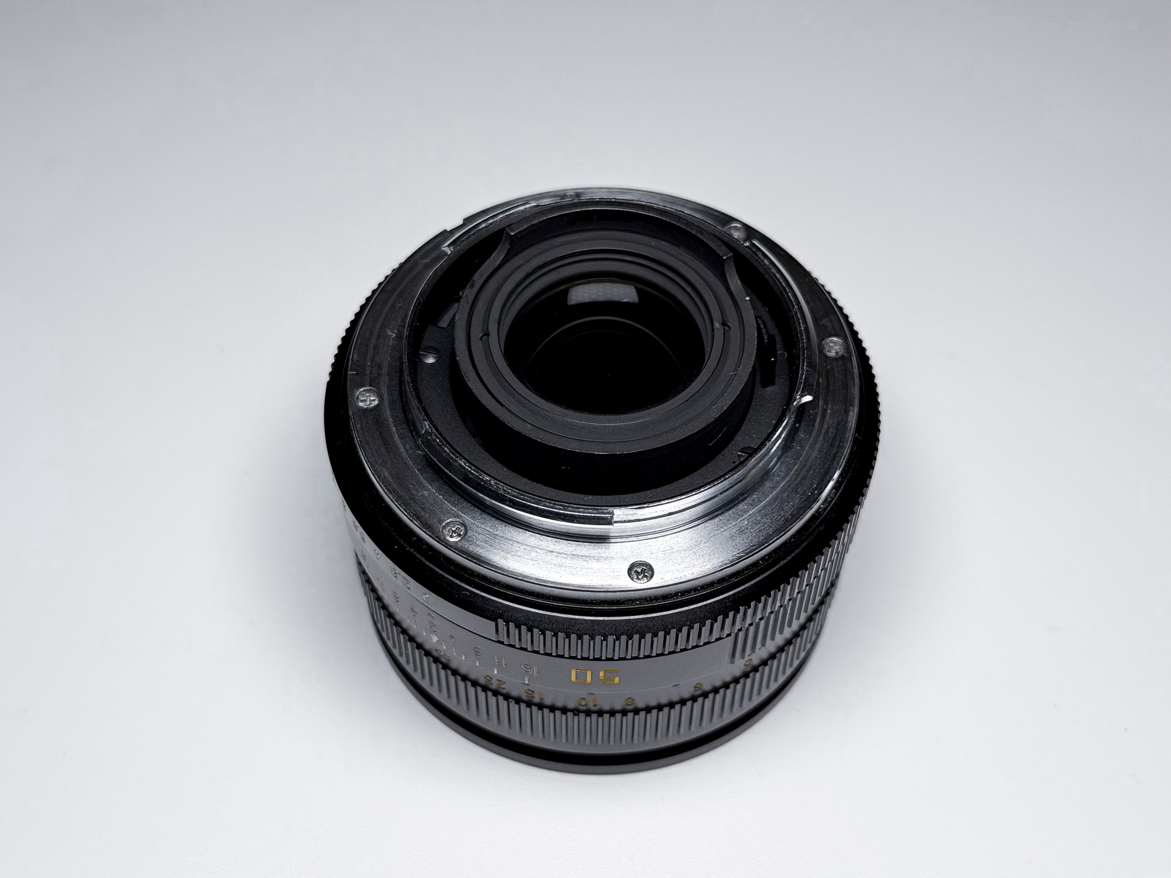 Leica Summicron-r 50mm f/2.0 R Only SLR Lens - Excellent Conditions