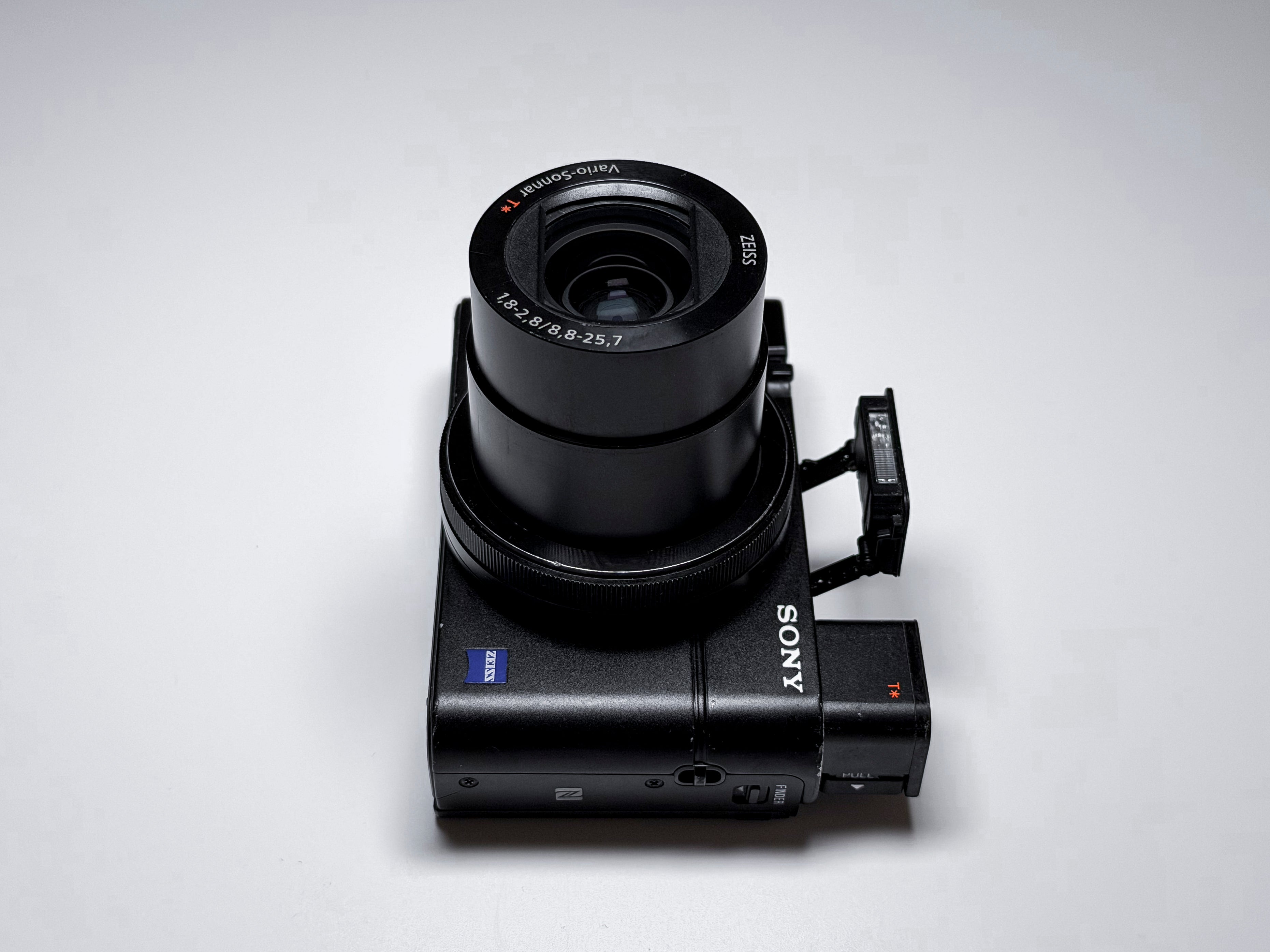 Sony RX100 III Mark 3 Cyber-shot 20,1 Mpx - Perfectly Working, Cracked glass