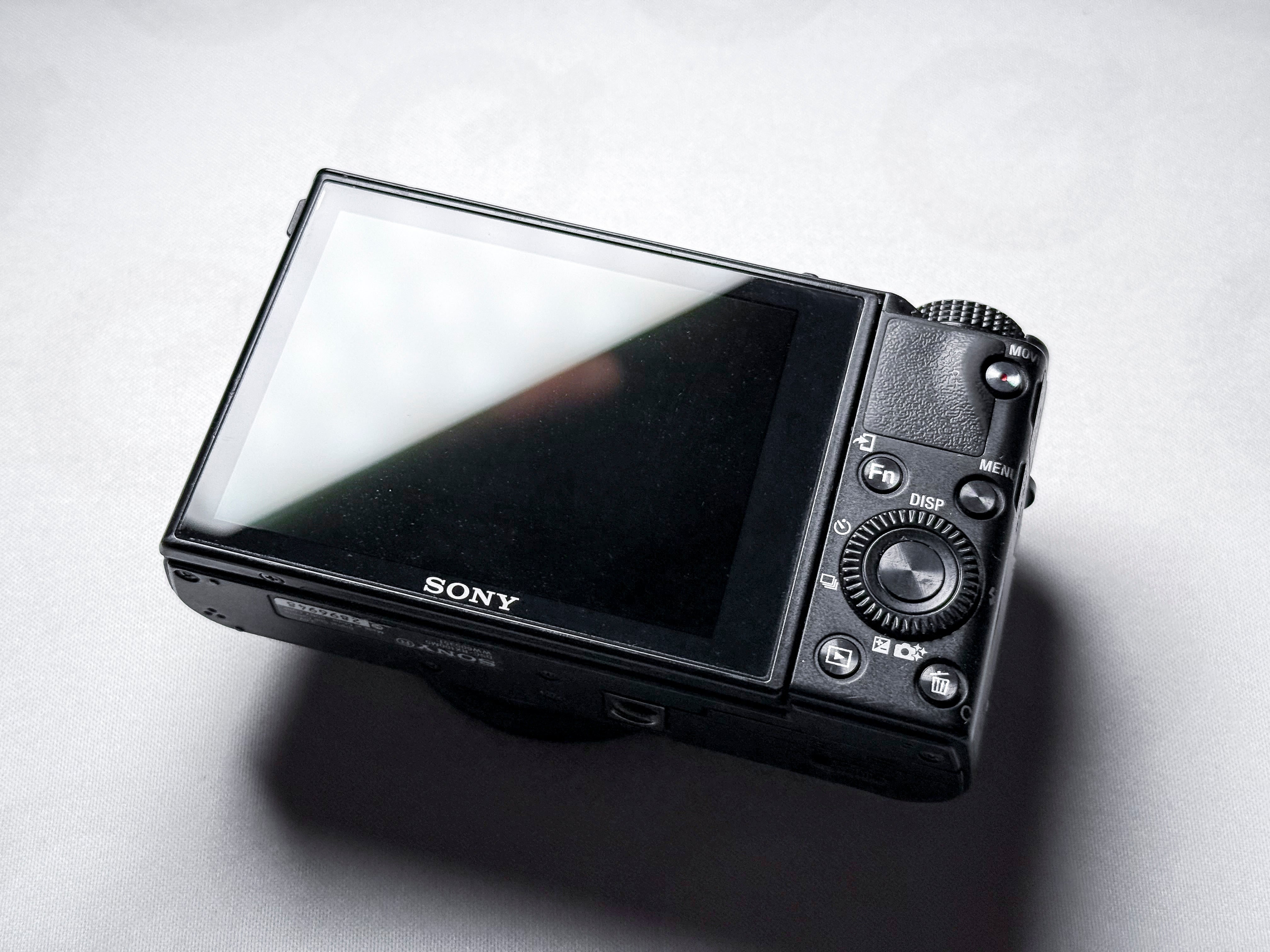 Sony RX100 V (Mark 5) Digital Camera - Near Mint, with Warranty DSC-RX100