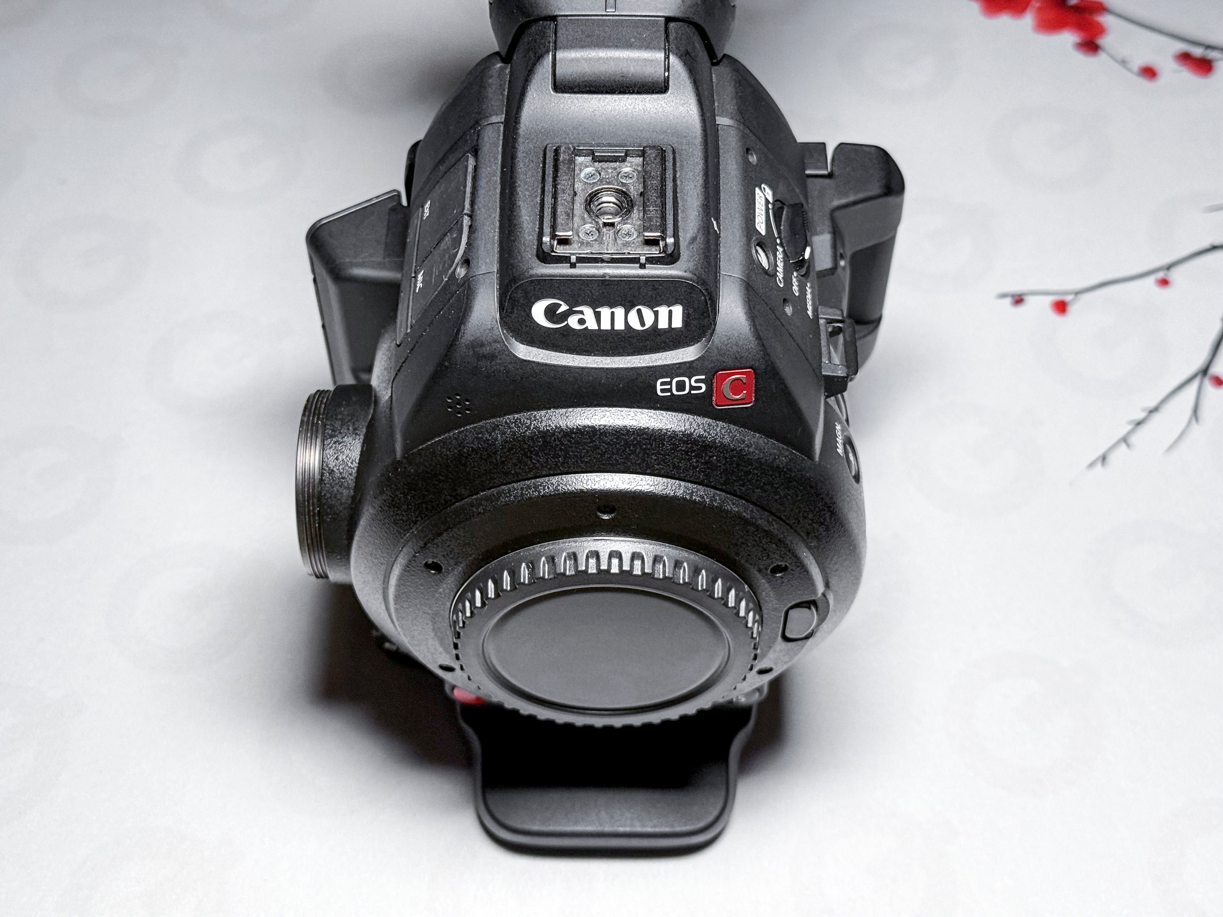 Canon EOS C100 Mark II - 440 Hours Only - Warranty, Perfectly Working