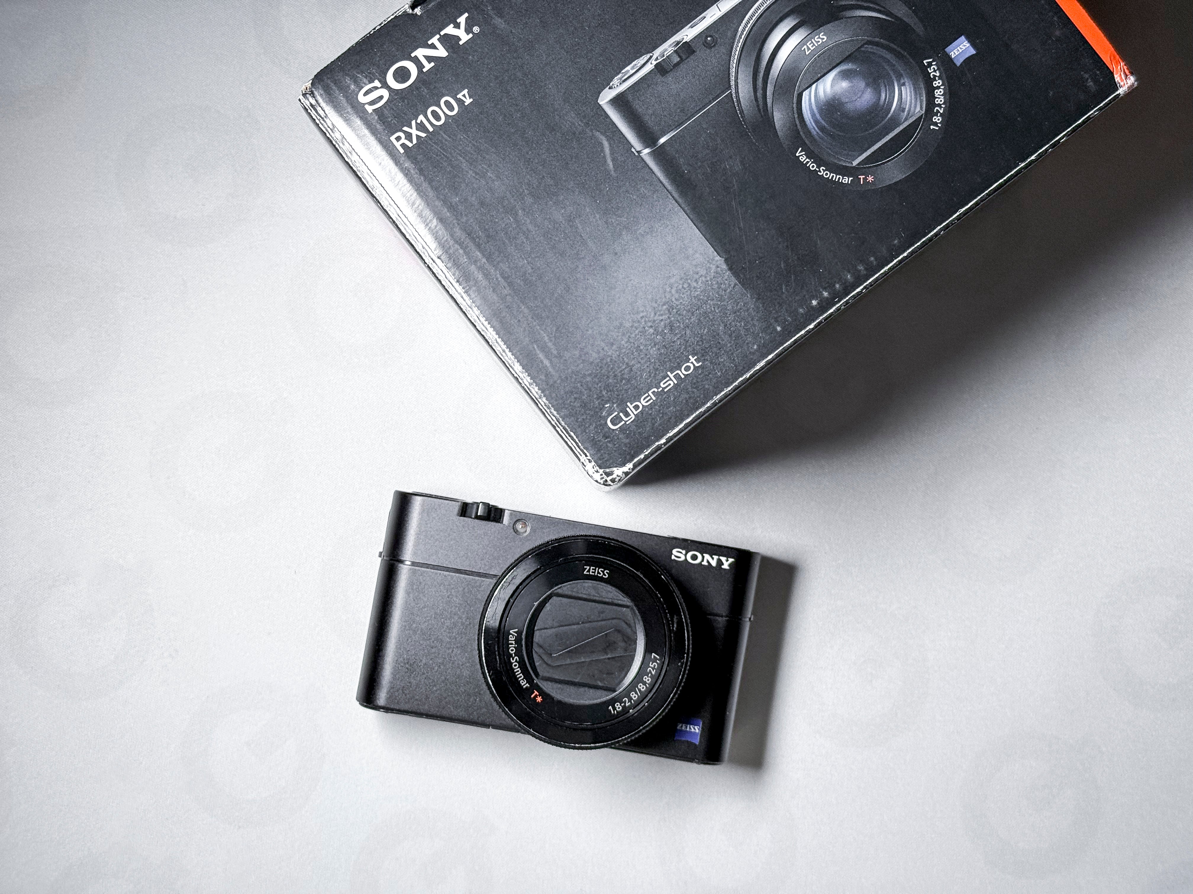 Sony RX100 V (Mark 5) Digital Camera - Near Mint, with Warranty DSC-RX100