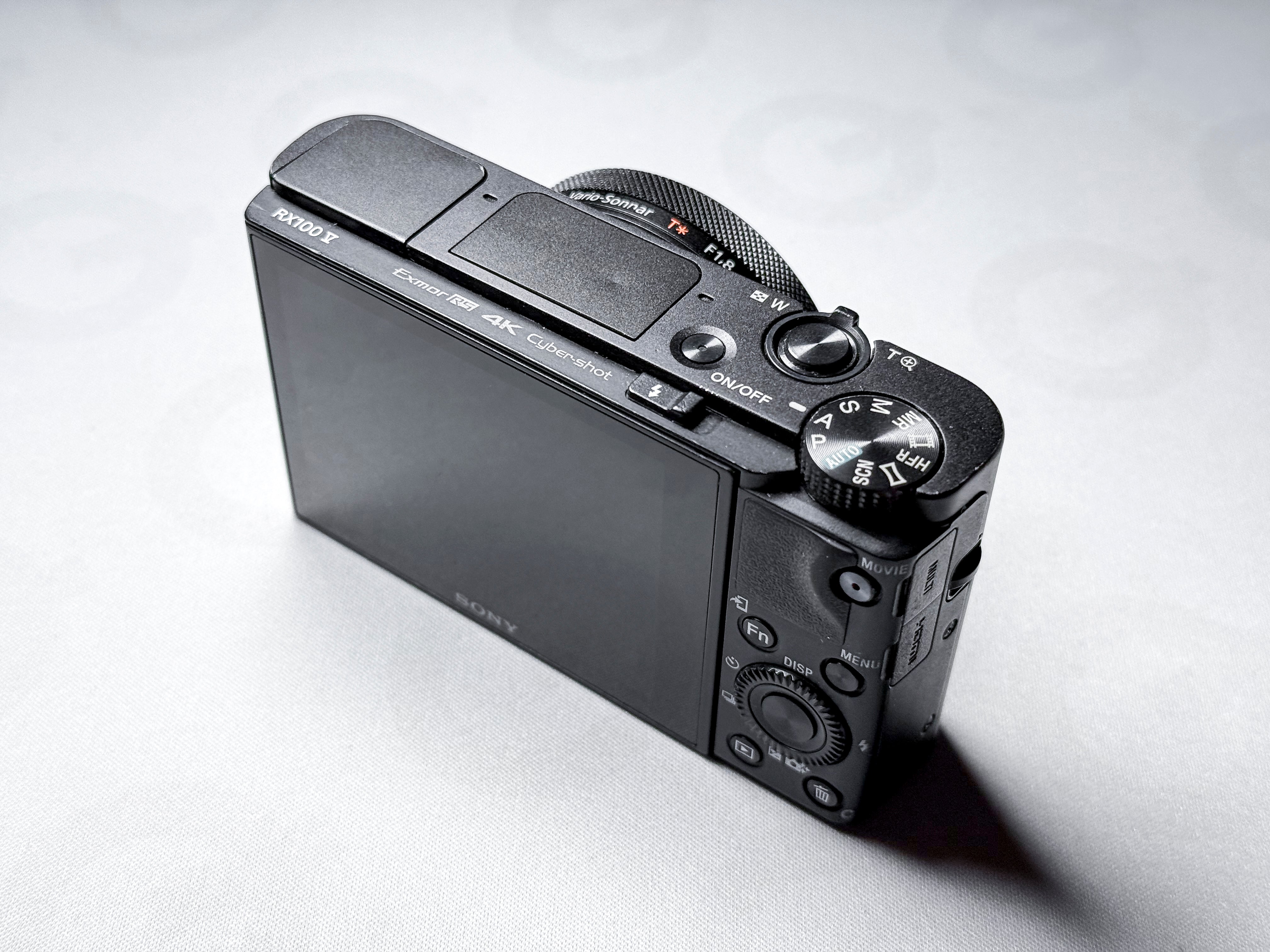 Sony RX100 V (Mark 5) Digital Camera - Near Mint, with Warranty DSC-RX100