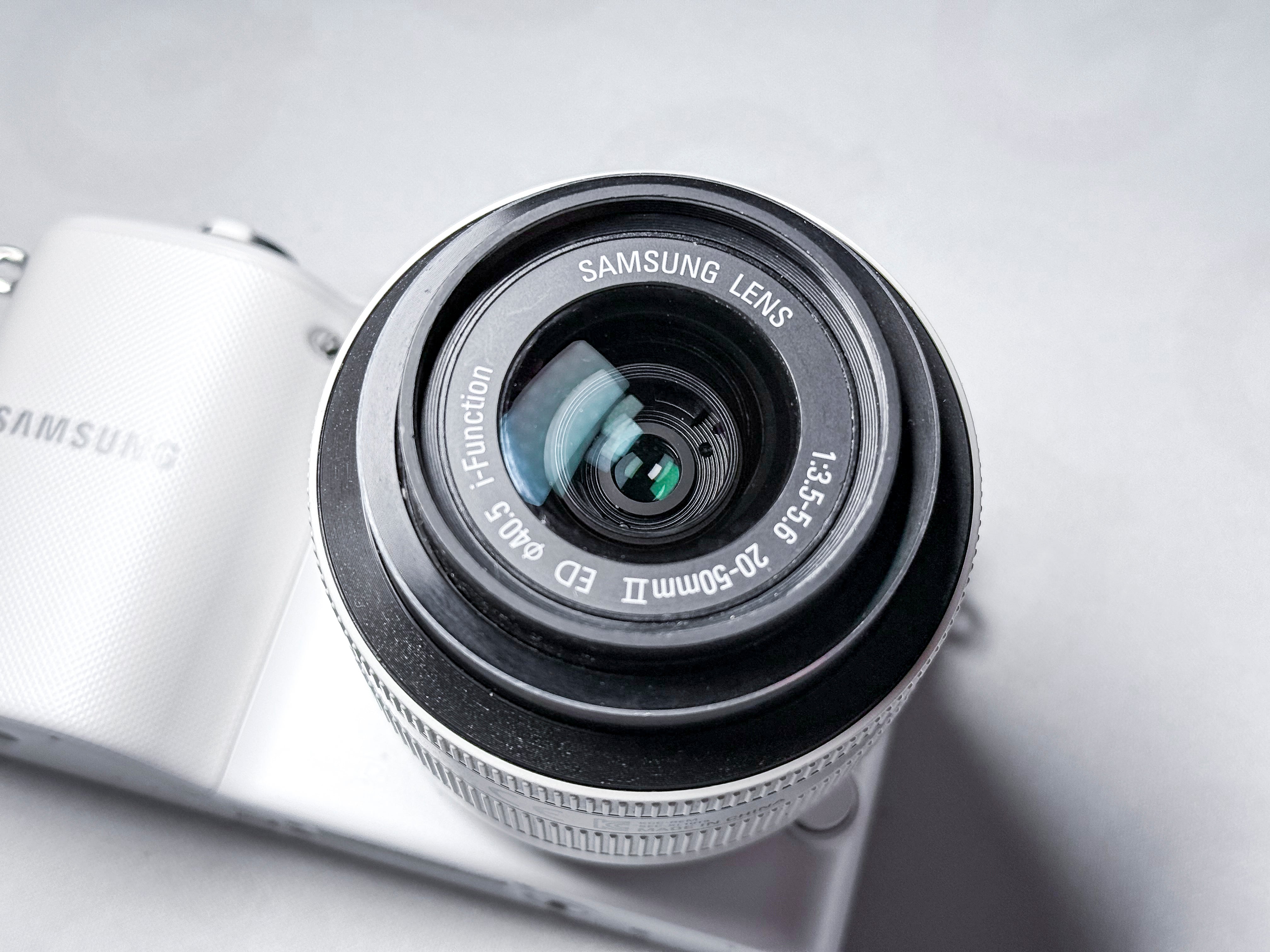 Samsung NX2000 Mirrorless + 20-50mm APS-C - Garanzia, Perfettamente Funzionante