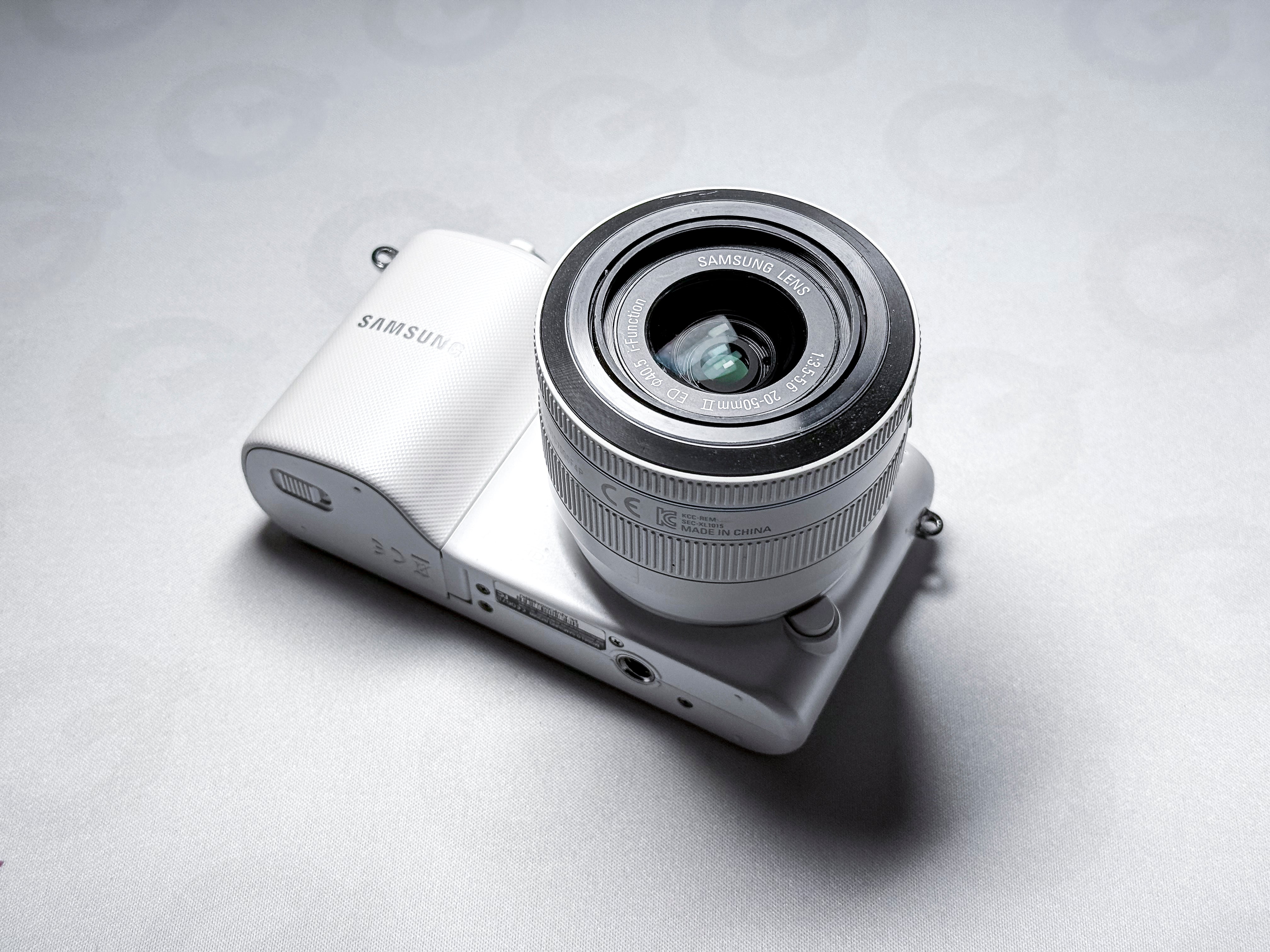 Samsung NX2000 Mirrorless + 20-50mm APS-C - Garanzia, Perfettamente Funzionante