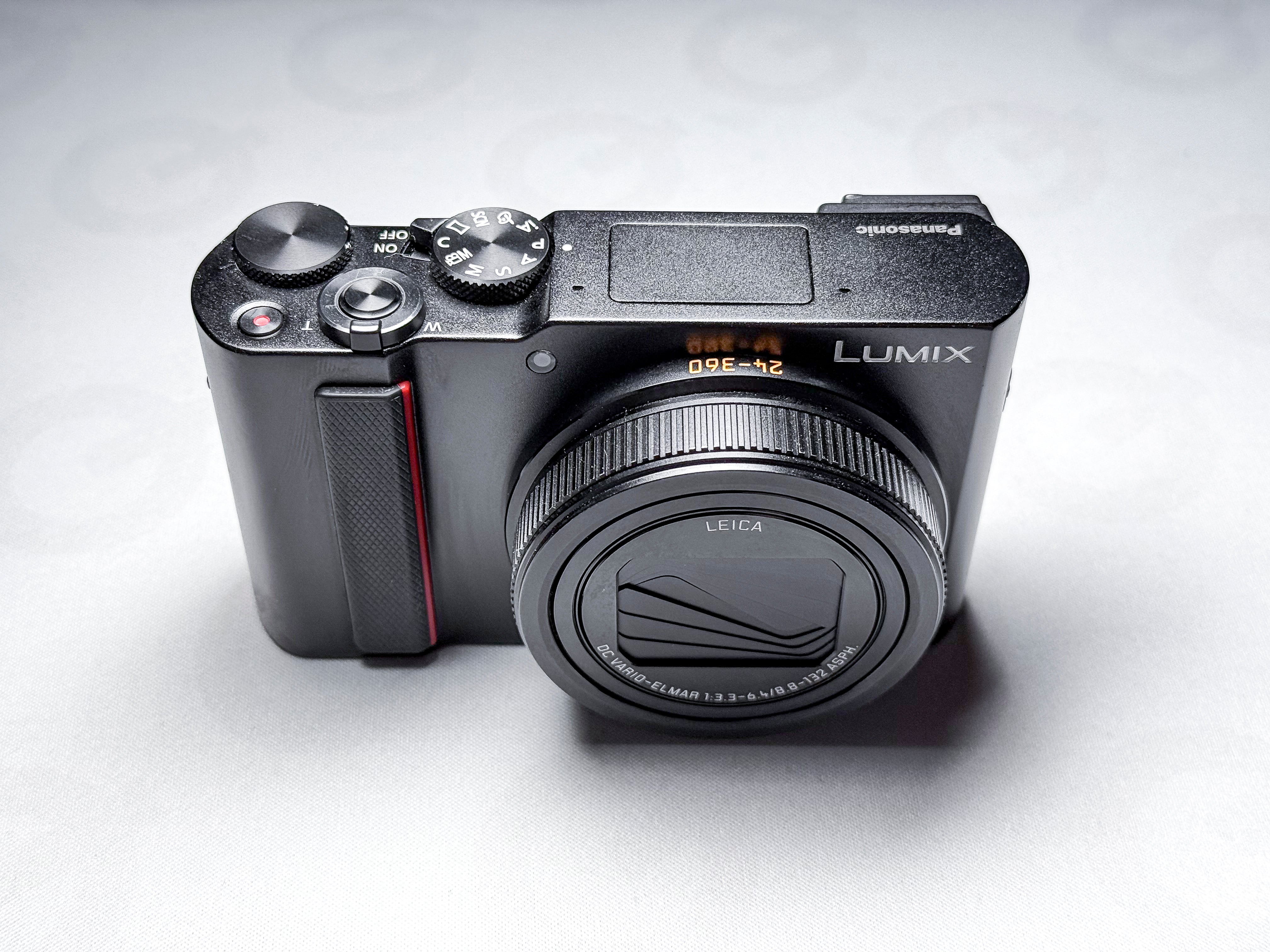 Panasonic Lumix TZ200 / ZS220 / ZS200 Leica 24-360mm 1" - Working, Screen Issue