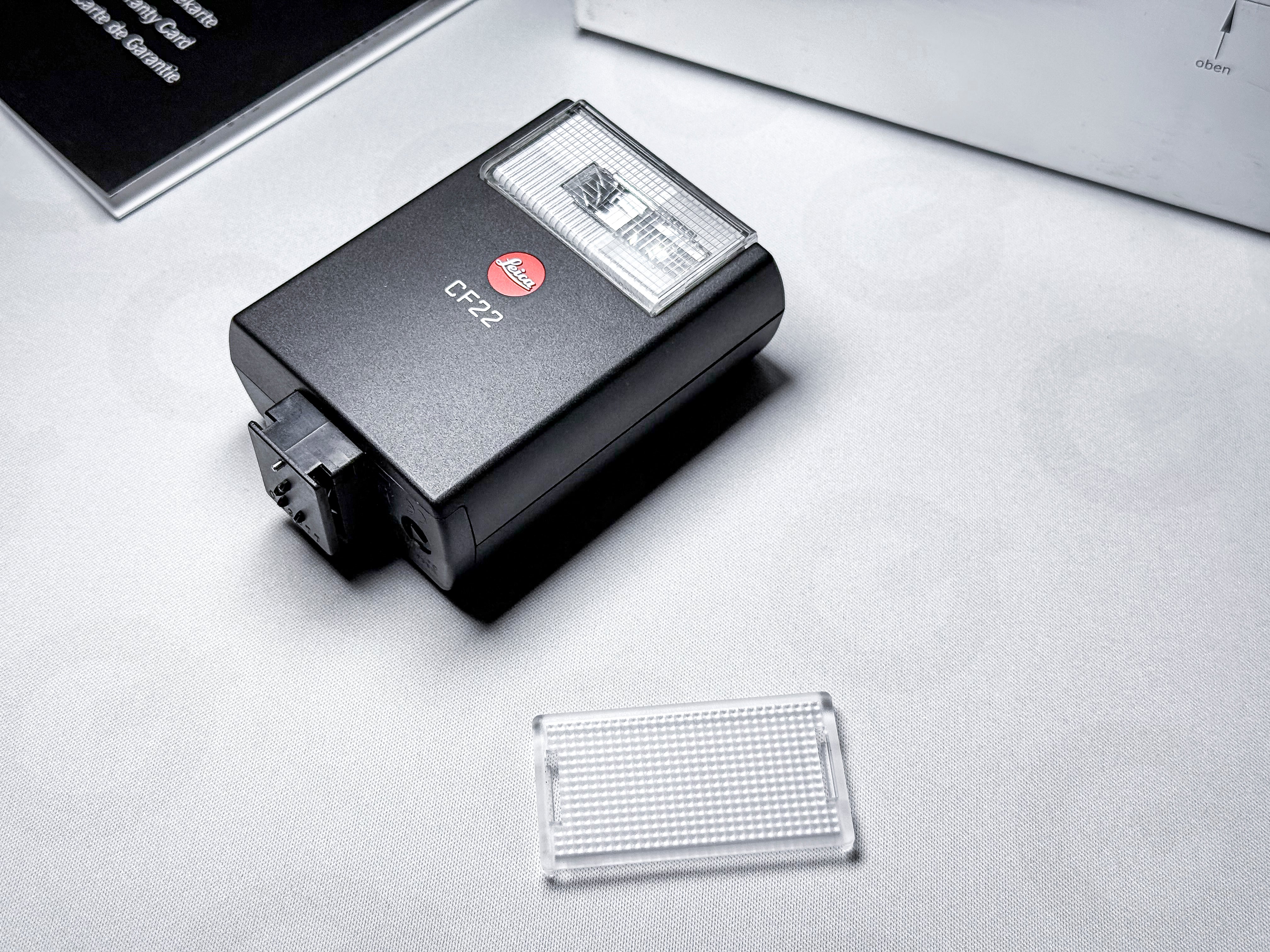 Leica CF-22 TTL Flash - 1 anno di garanzia, perfetto con scatola