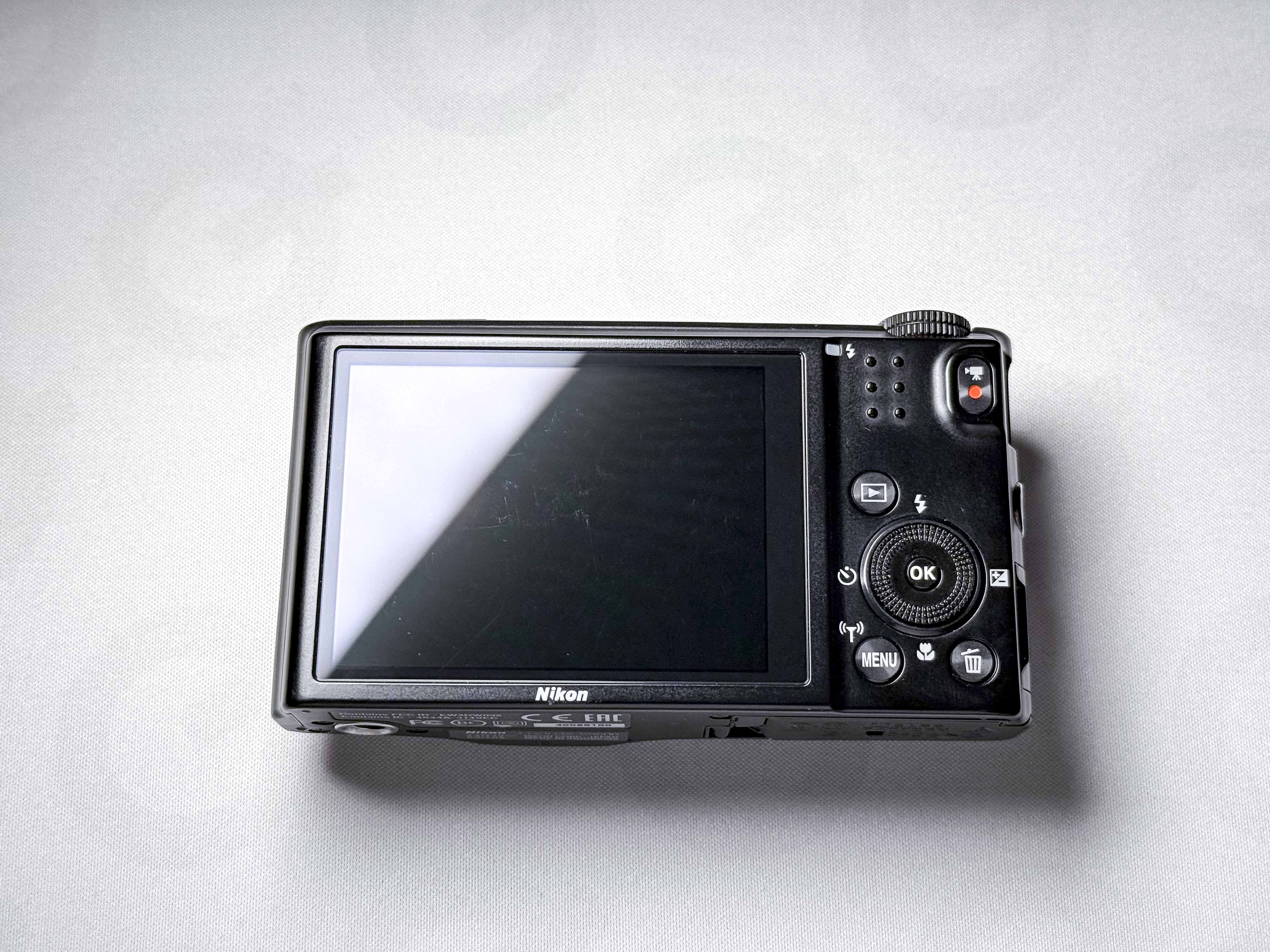 Nikon Coolpix S9600 Compact Camera 22x Zoom - Warranty, Perfectly Working