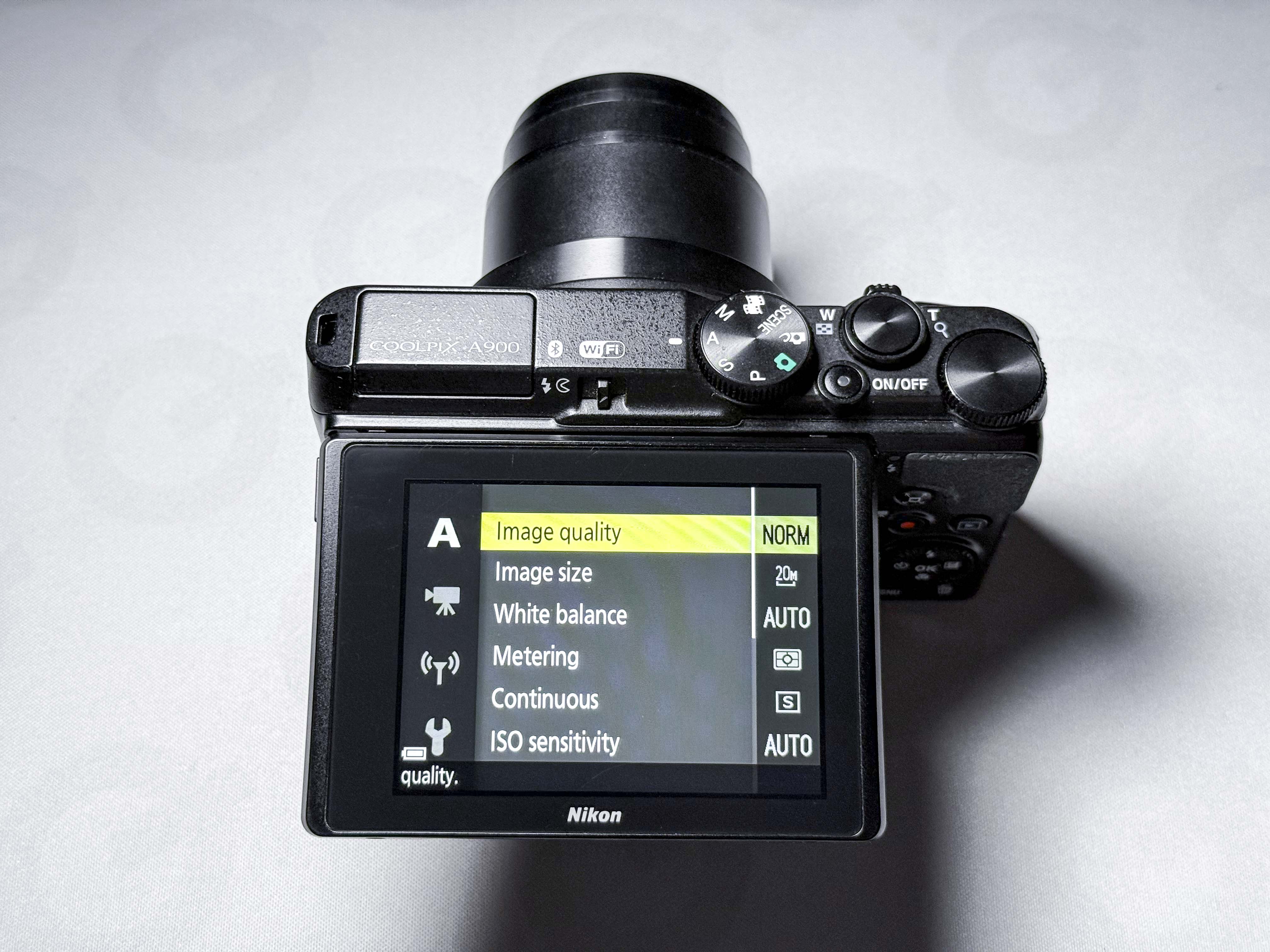 Nikon Coolpix A900 Fotocamera compatta con zoom 35x - Garanzia, perfettamente funzionante