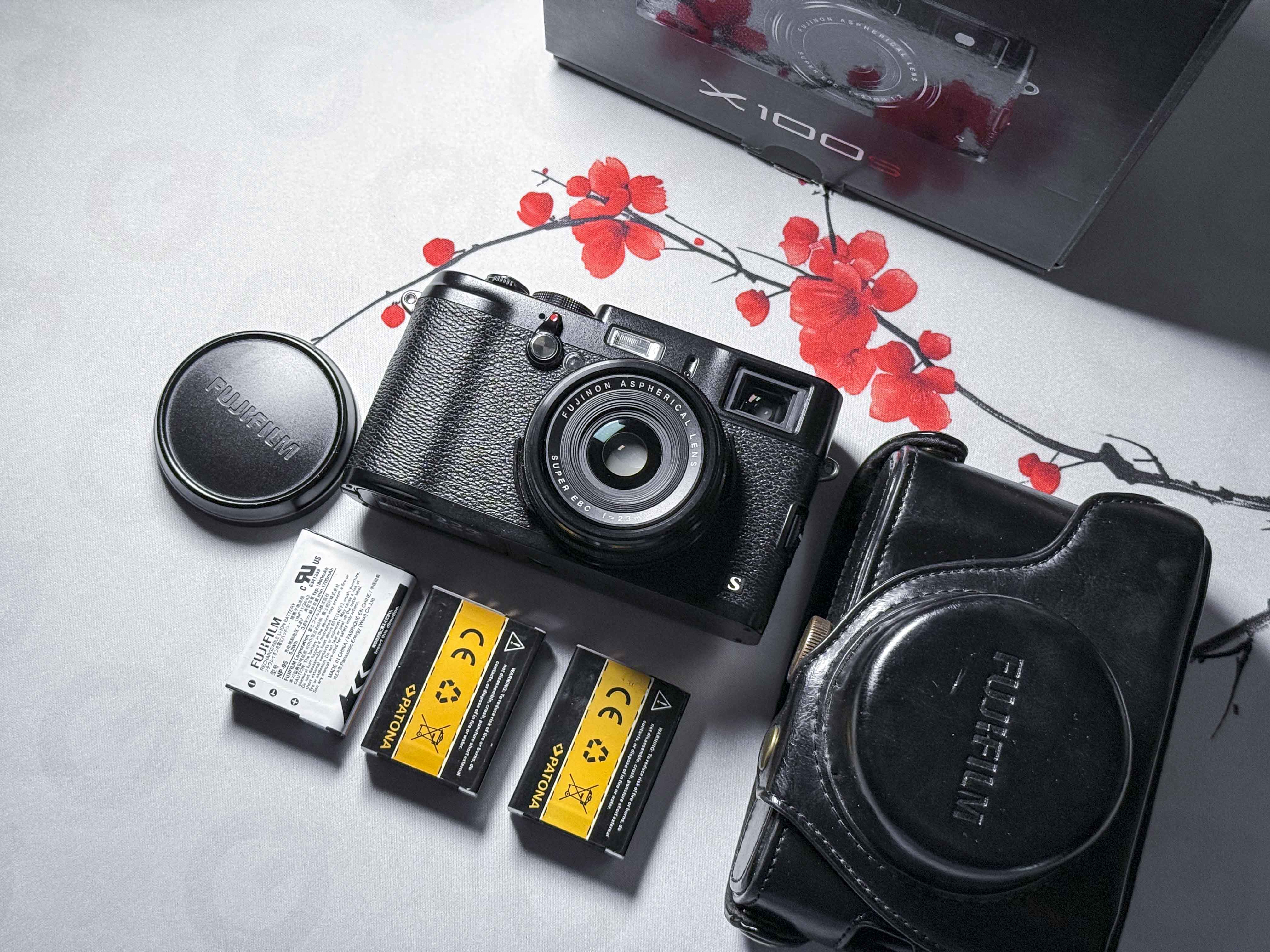 Fujifilm X100S Premium Fotocamera Digitale 16.3 Mpx Fuji + Custodia - Perfettamente Funzionante