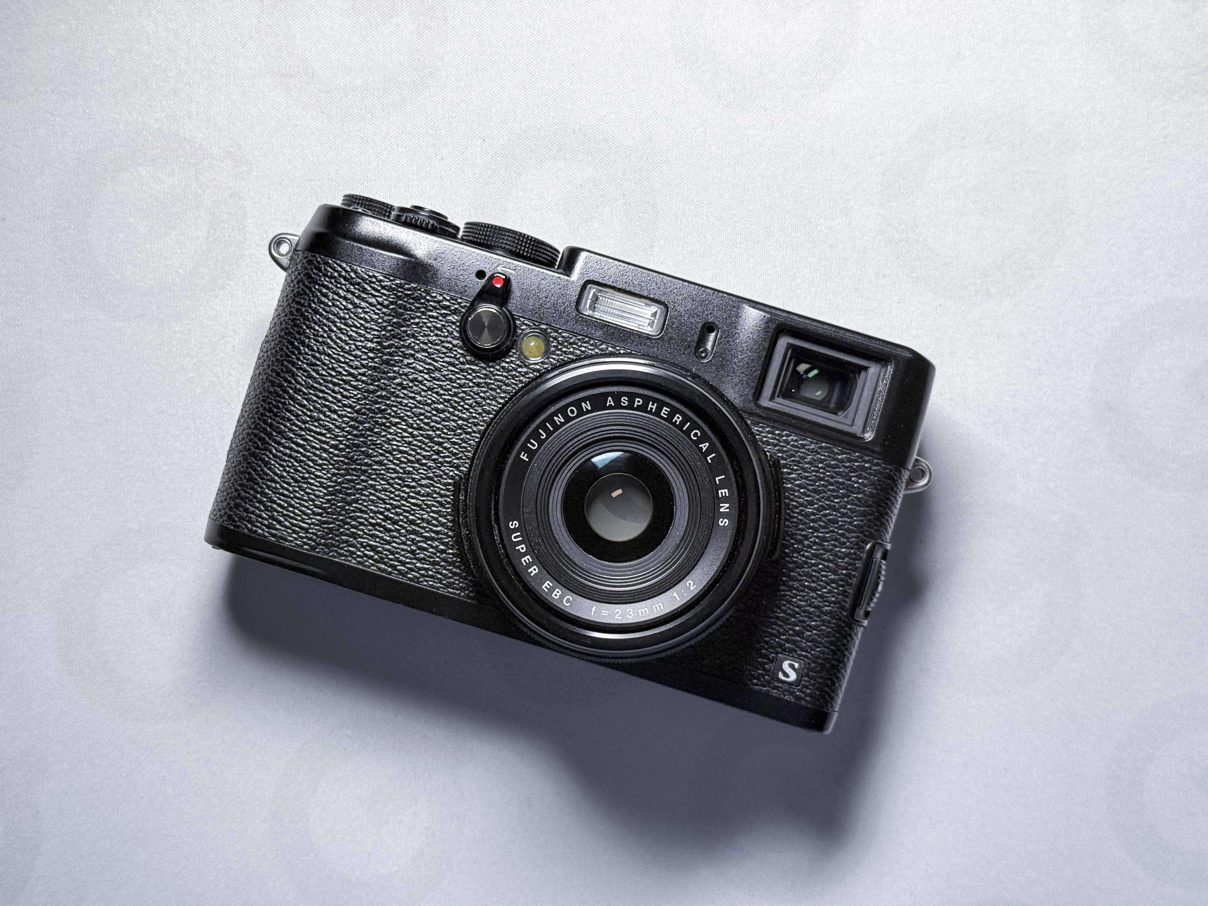 Fujifilm X100S Premium Fotocamera Digitale 16.3 Mpx Fuji + Custodia - Perfettamente Funzionante