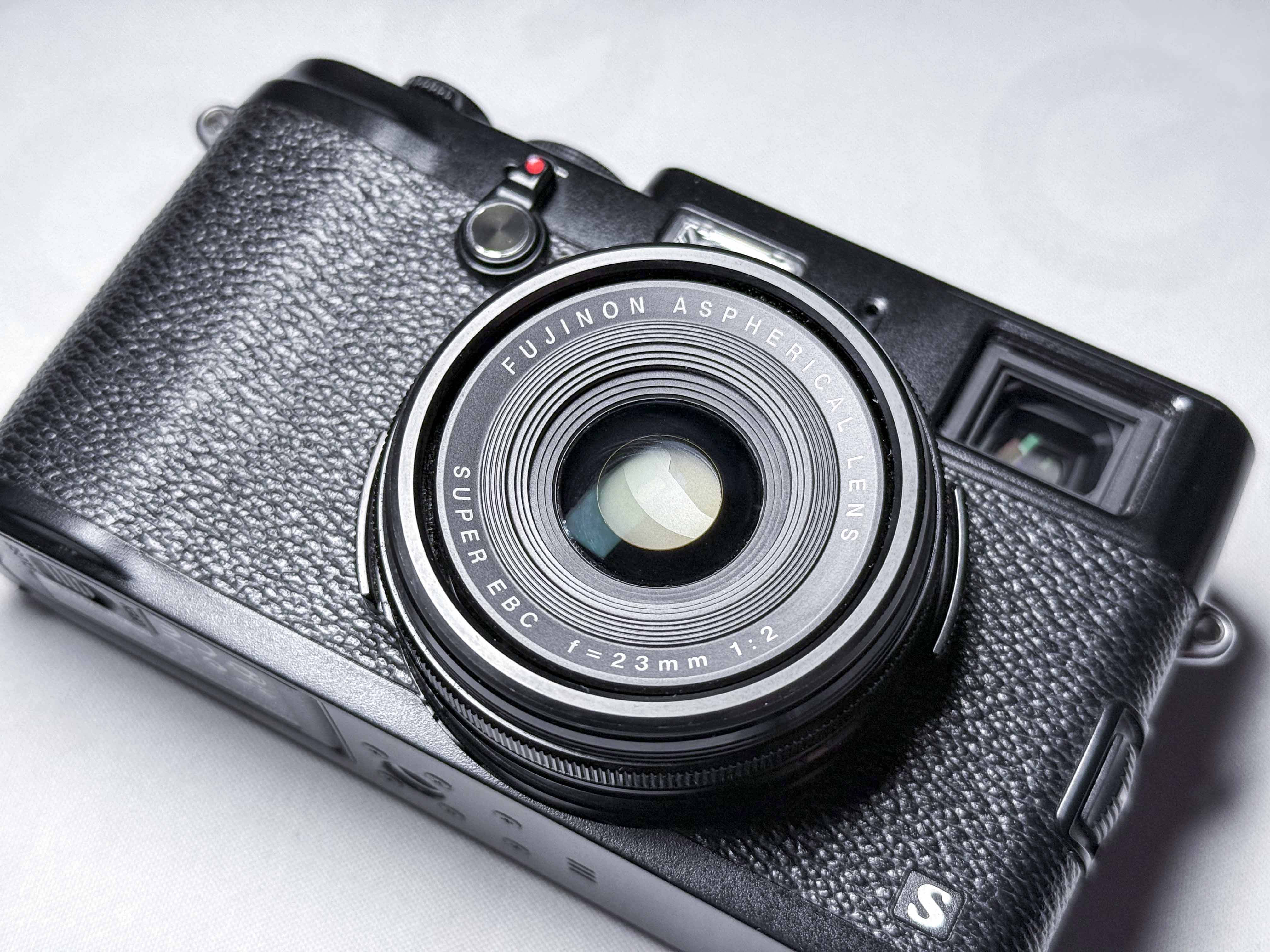 Fujifilm X100S Premium Fotocamera Digitale 16.3 Mpx Fuji + Custodia - Perfettamente Funzionante