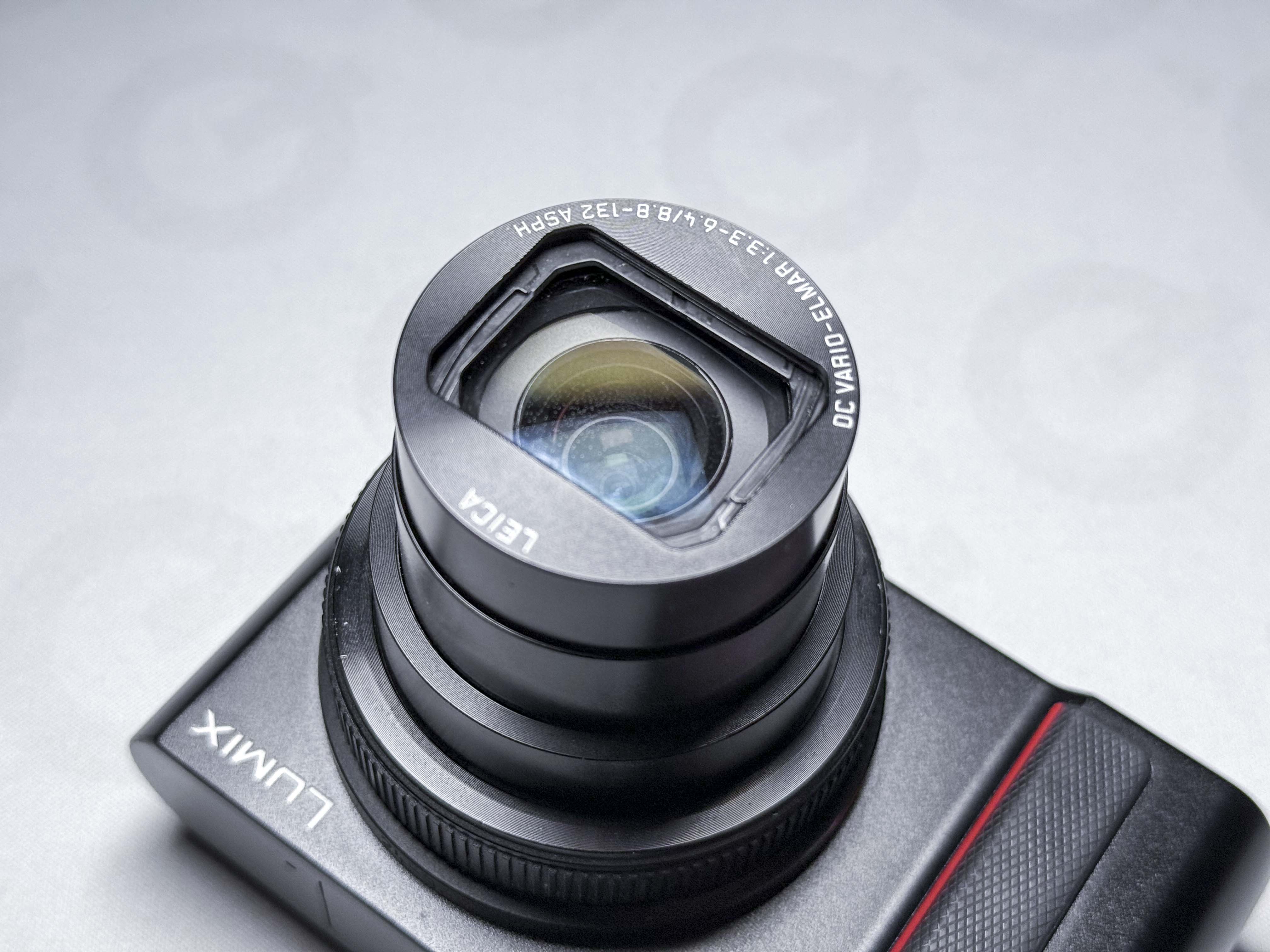 Panasonic Lumix TZ200 / ZS220 / ZS200 Leica Lens 24-360mm 1" - Working, Read