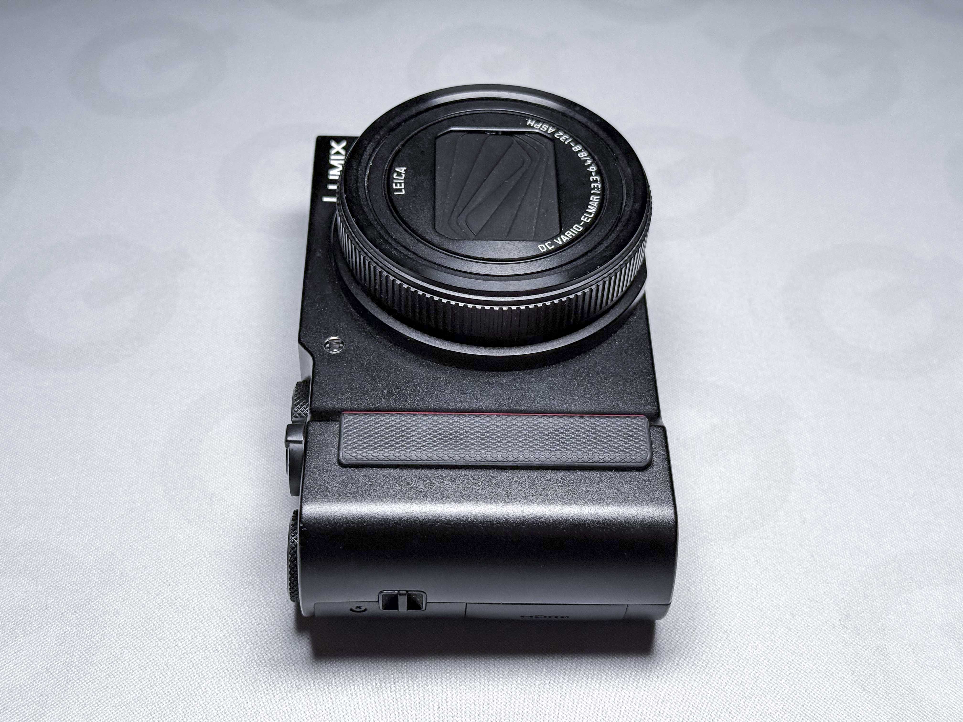 Panasonic Lumix TZ200 / ZS220 / ZS200 Leica Lens 24-360mm 1" - Working, Read