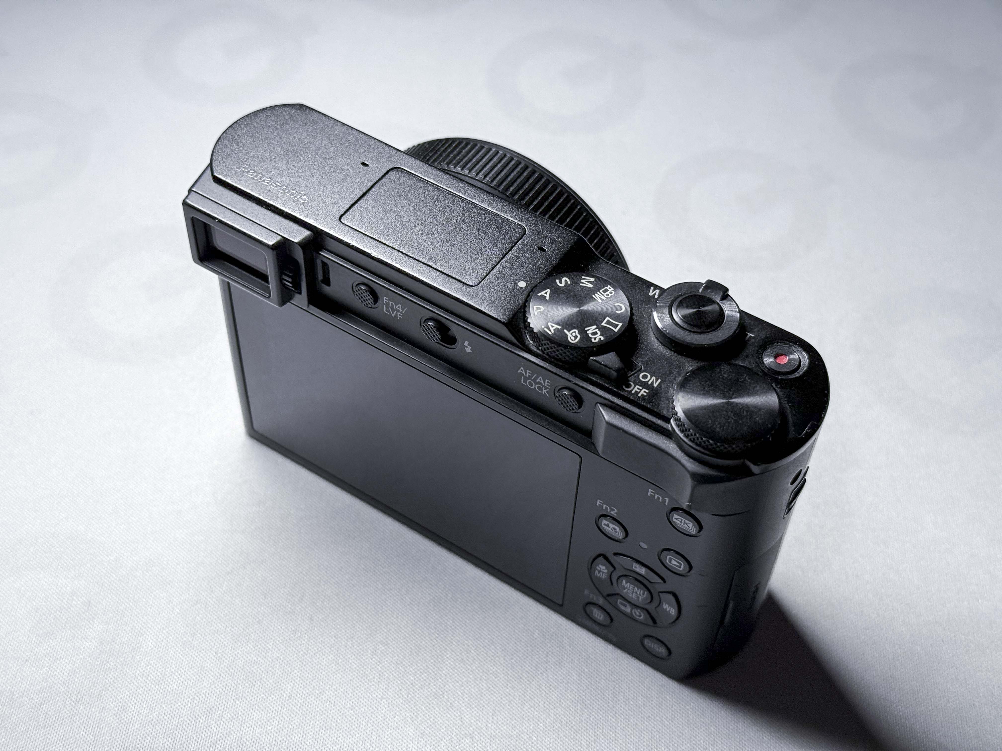 Panasonic Lumix TZ200 / ZS220 / ZS200 Leica Lens 24-360mm 1" - Working, Read