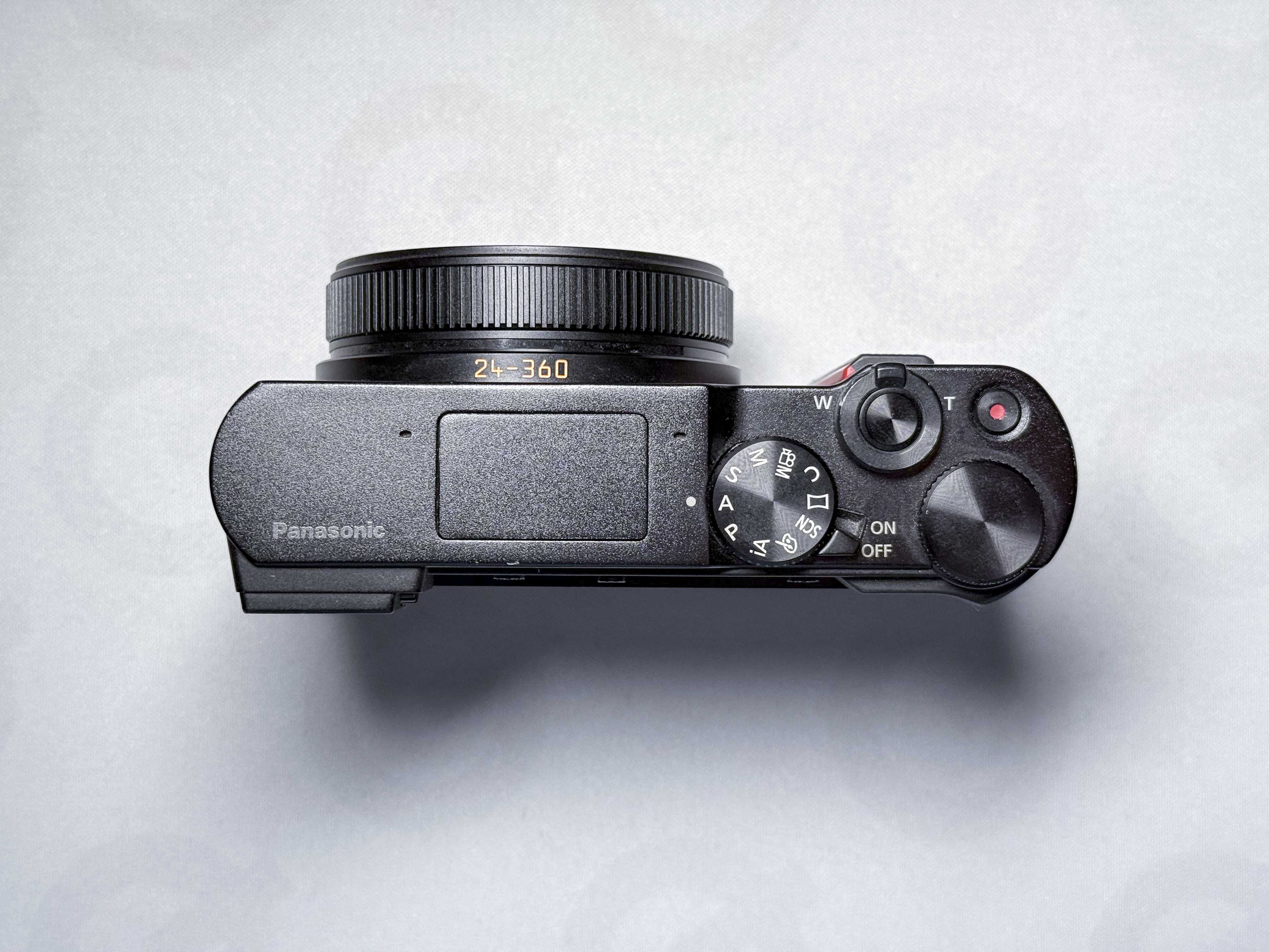 Panasonic Lumix TZ200 / ZS220 / ZS200 Leica Lens 24-360mm 1" - Working, Read