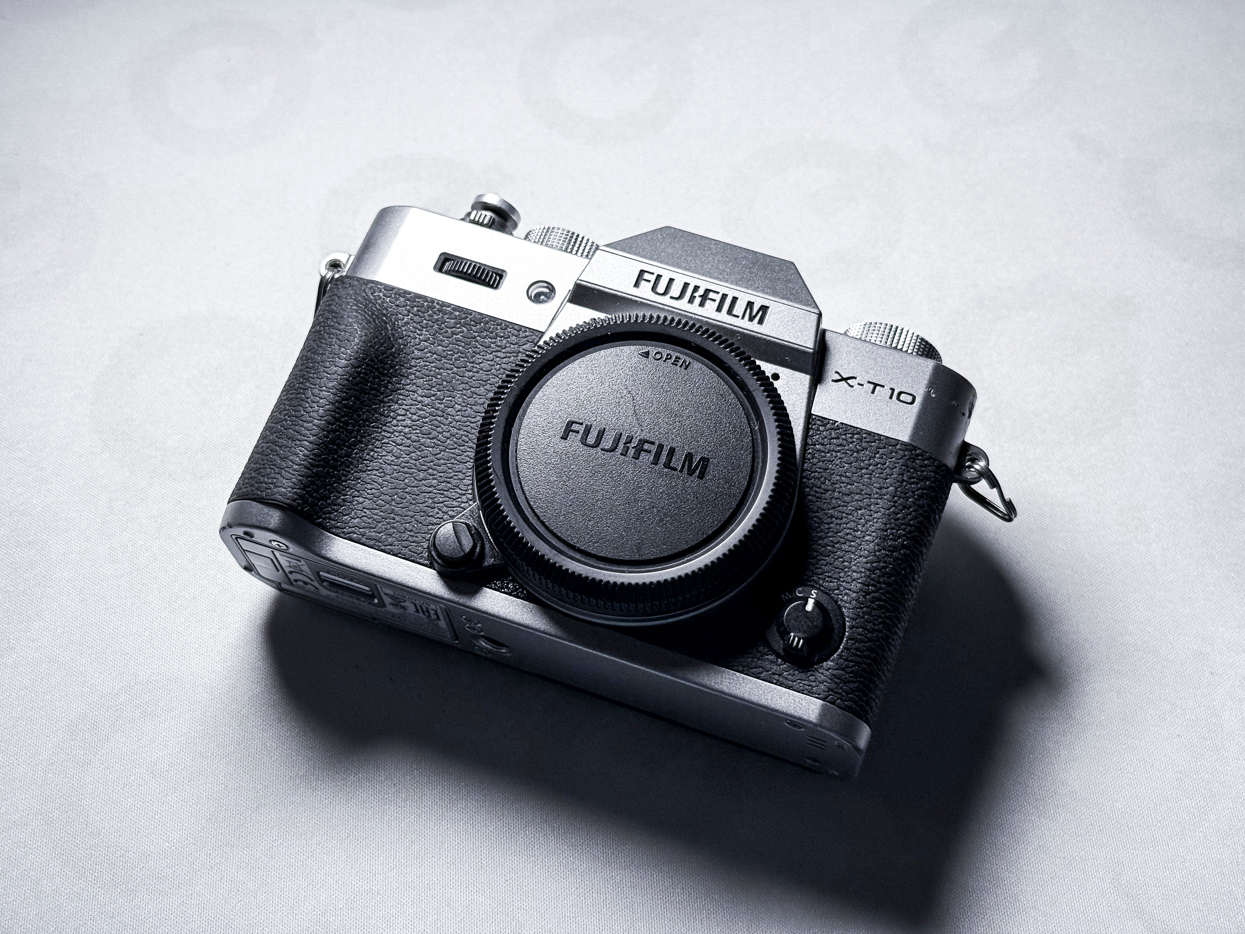 Fujifilm X-T10 Mirrorless APS-C 16.3 Mpx - with 1 Year Warranty, XT10