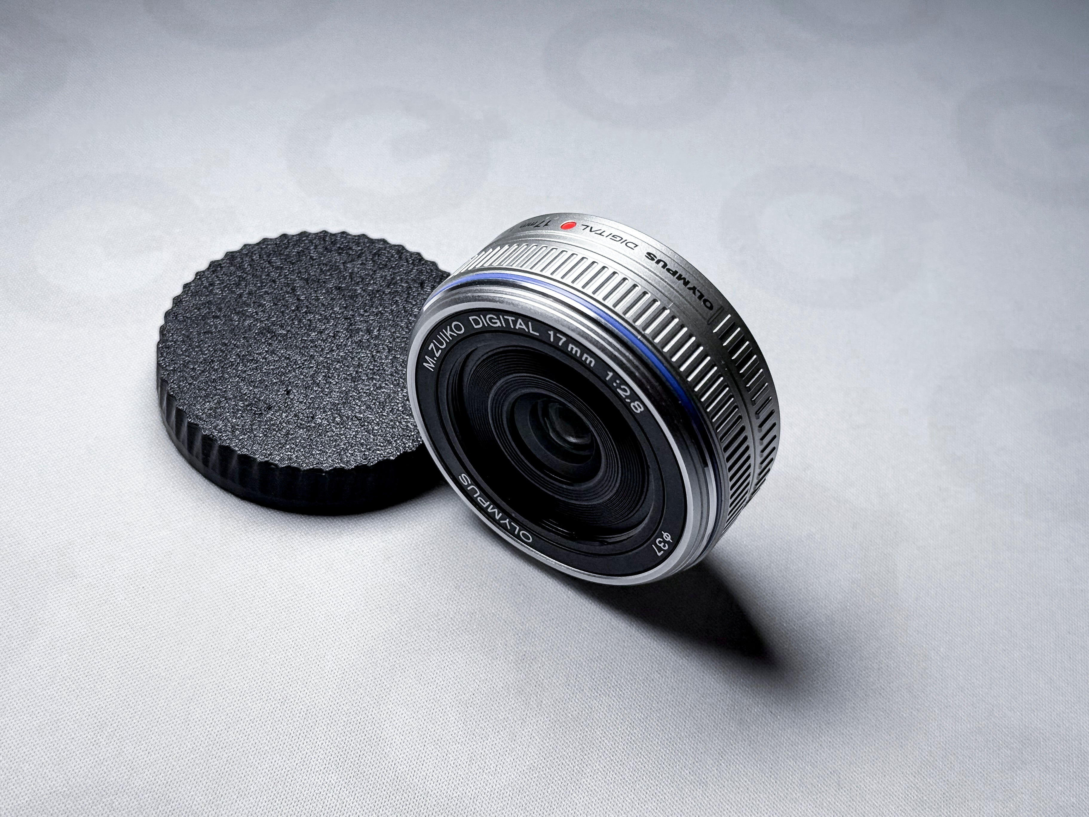 Olympus Zuiko 17mm f/2.8 Lens for M43 MFT - 1 Year Warranty, Excellent