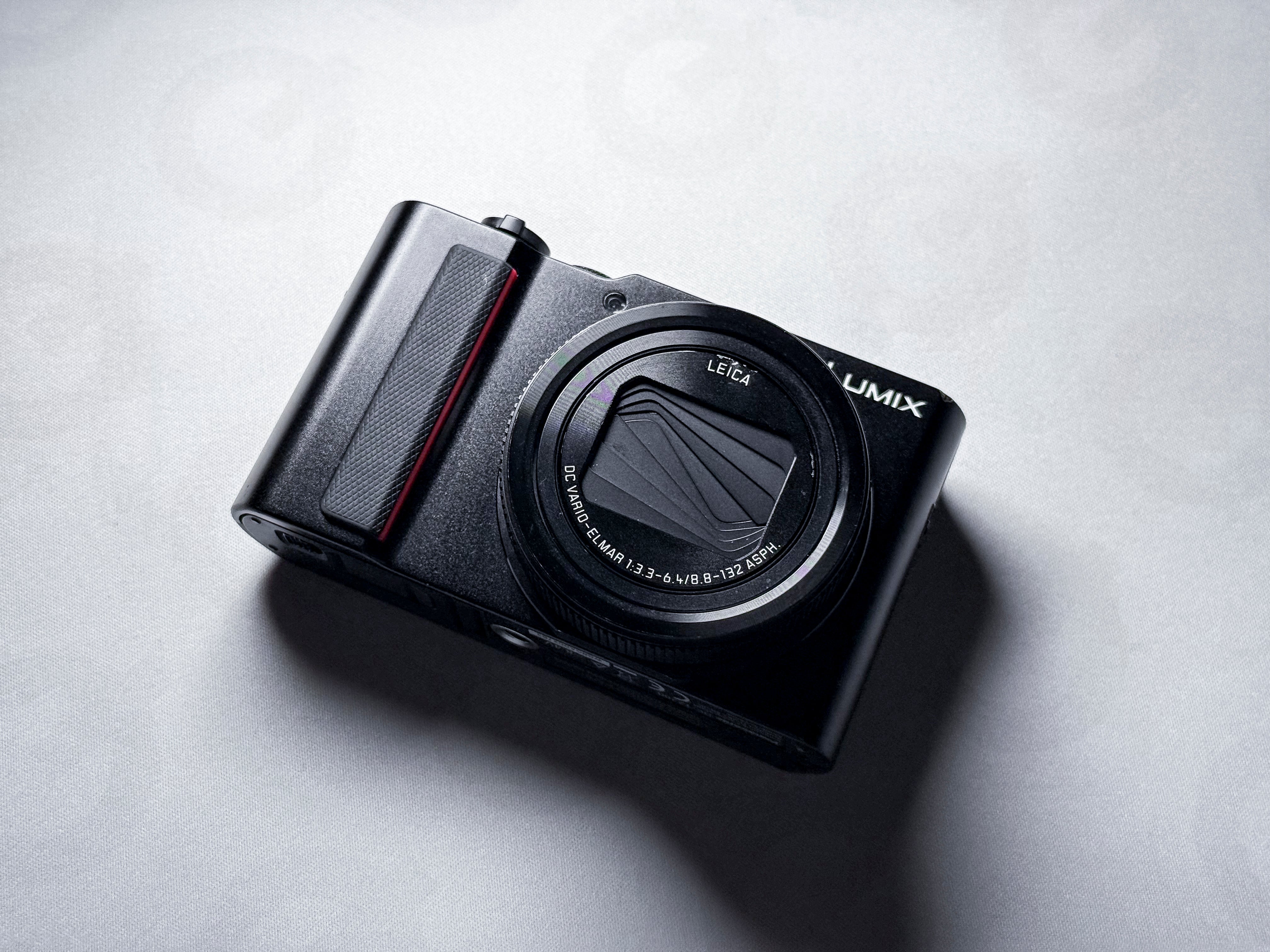 Panasonic Lumix TZ200 15x Leica Lens - 1 Year Warranty, Perfectly Working