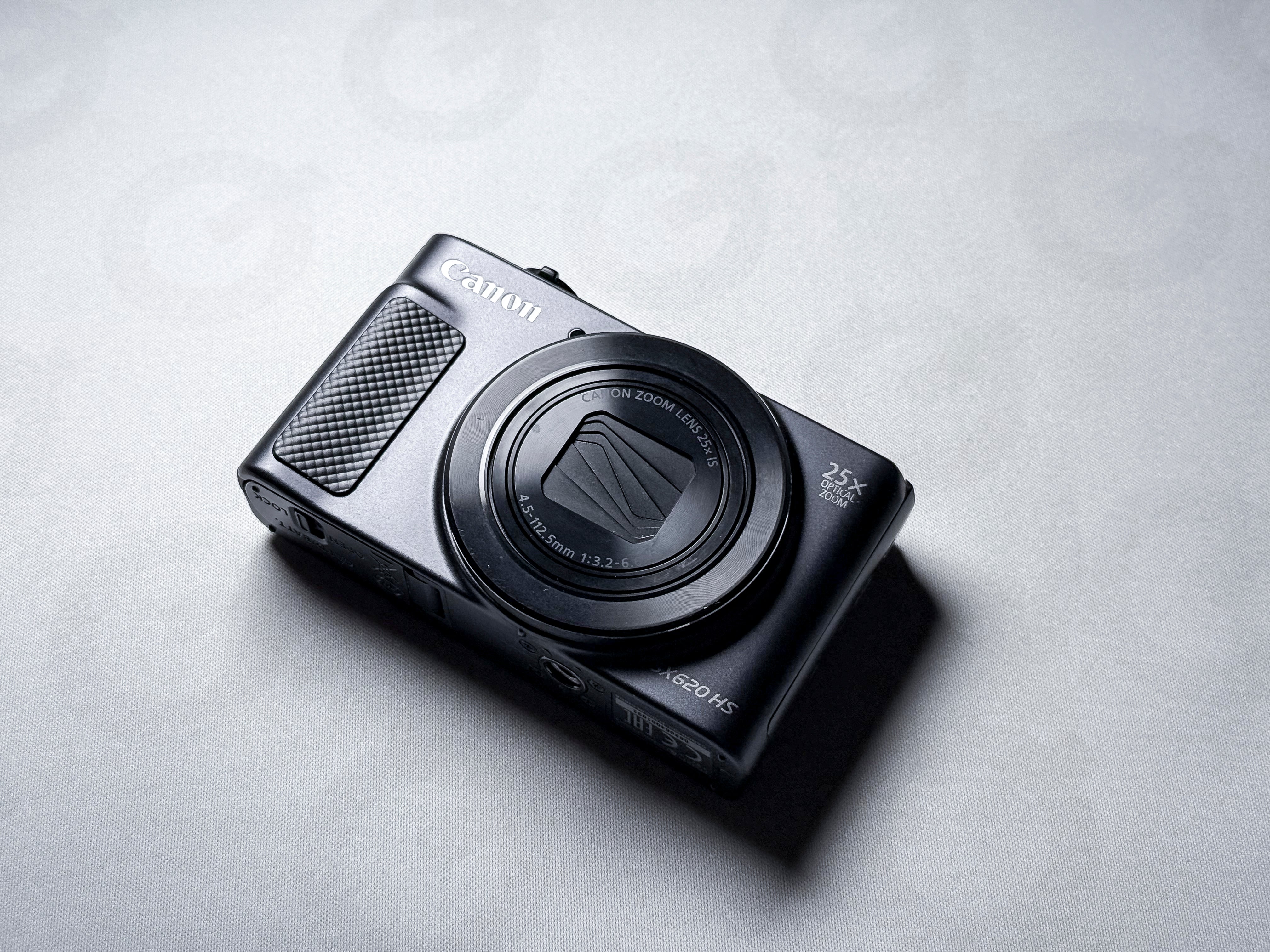Canon SX620 HS Compact Camera 25x Zoom  - 1 Year Warranty, Excellent