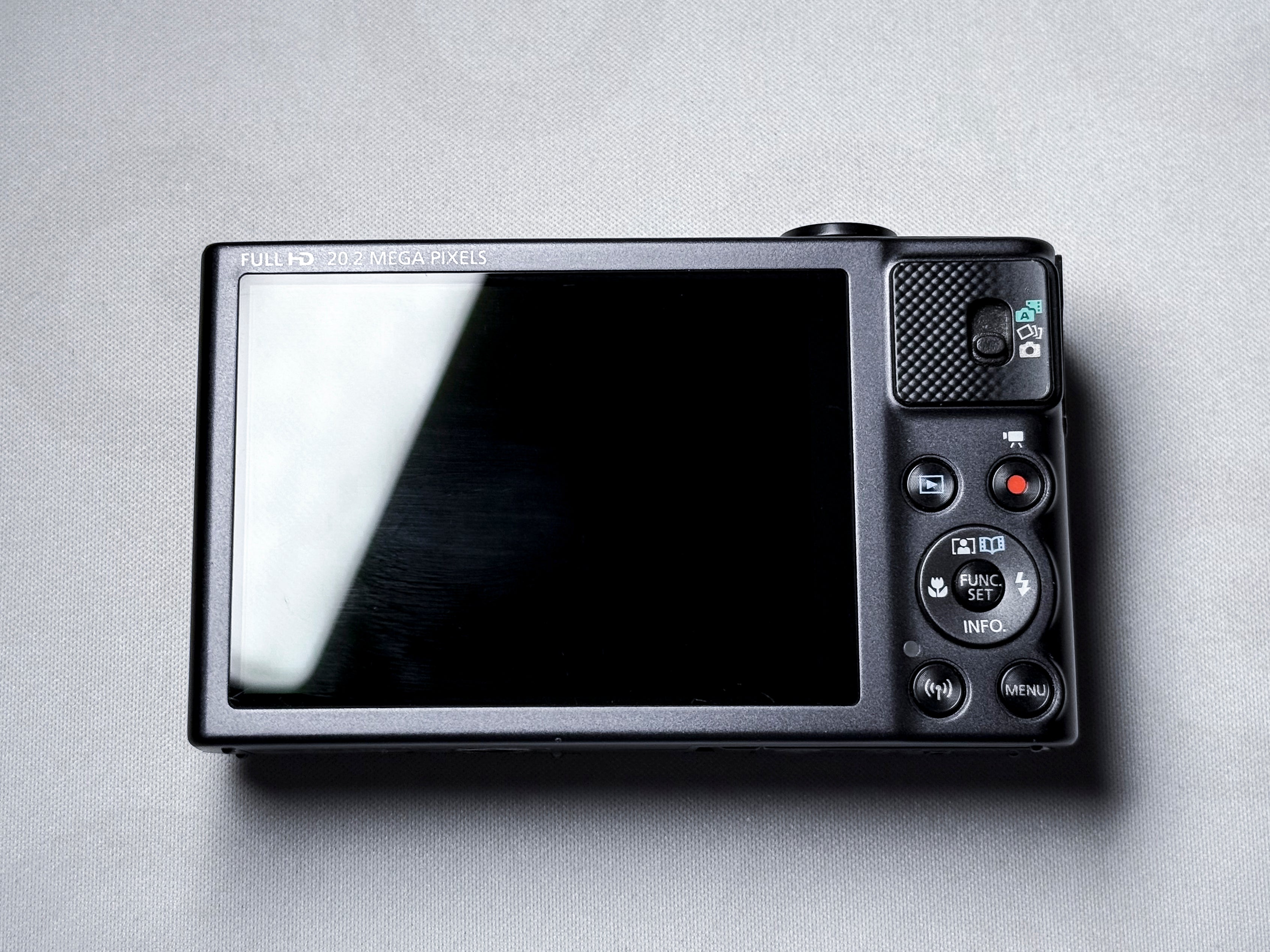 Canon SX620 HS Compact Camera 25x Zoom  - 1 Year Warranty, Excellent