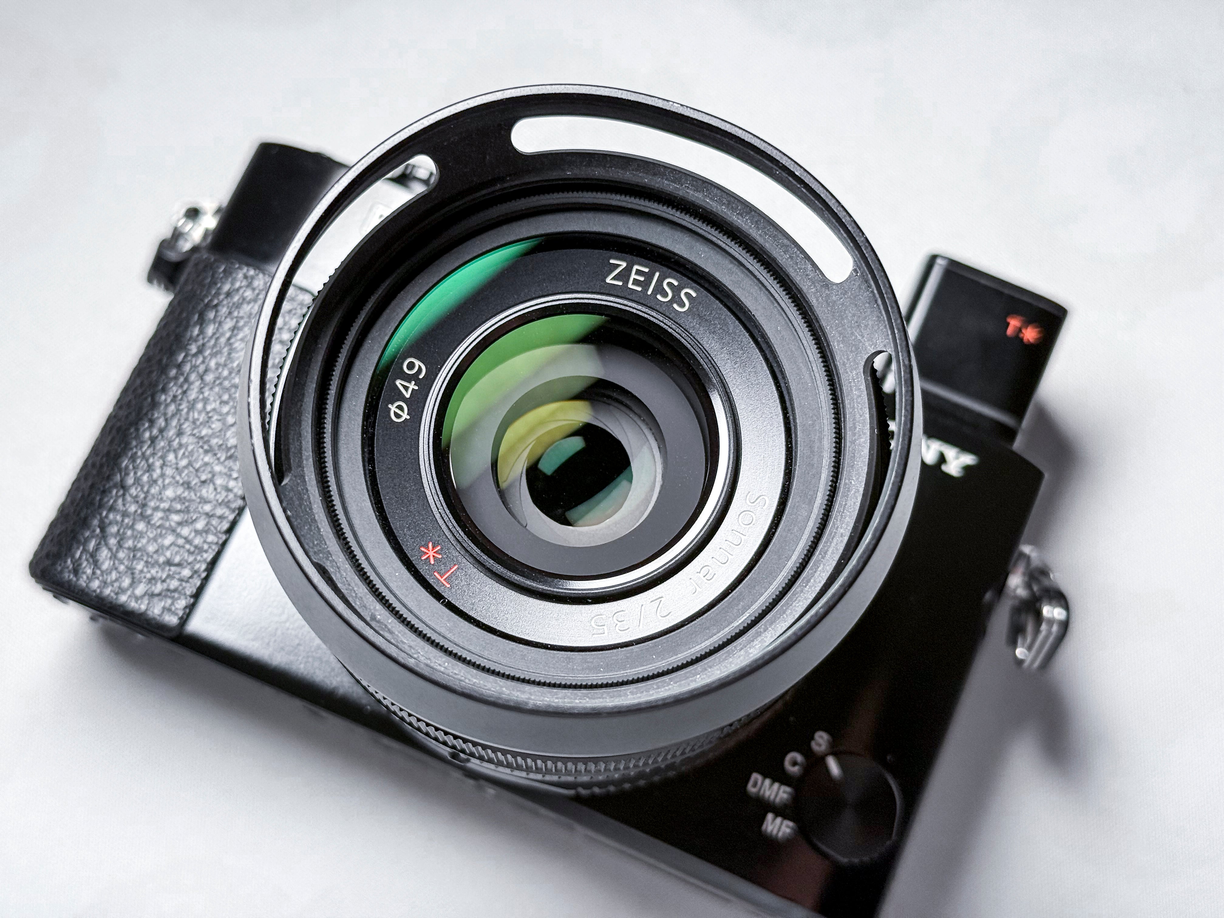 Sony RX1r II Full Frame Compact Camera Zeiss Lens - Excellent, Perfectly Working