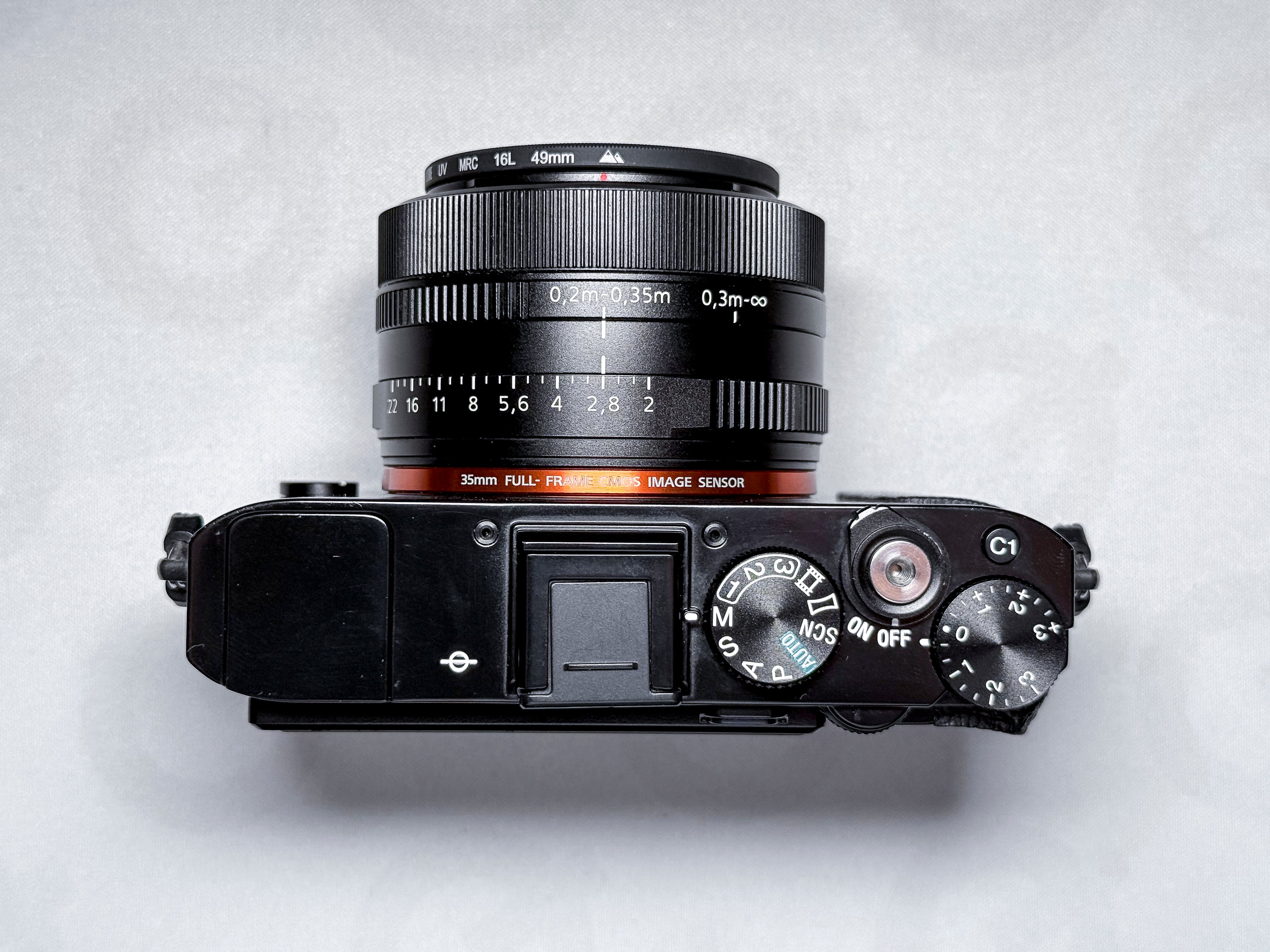 Sony RX1r II Full Frame Compact Camera Zeiss Lens - Excellent, Perfectly Working