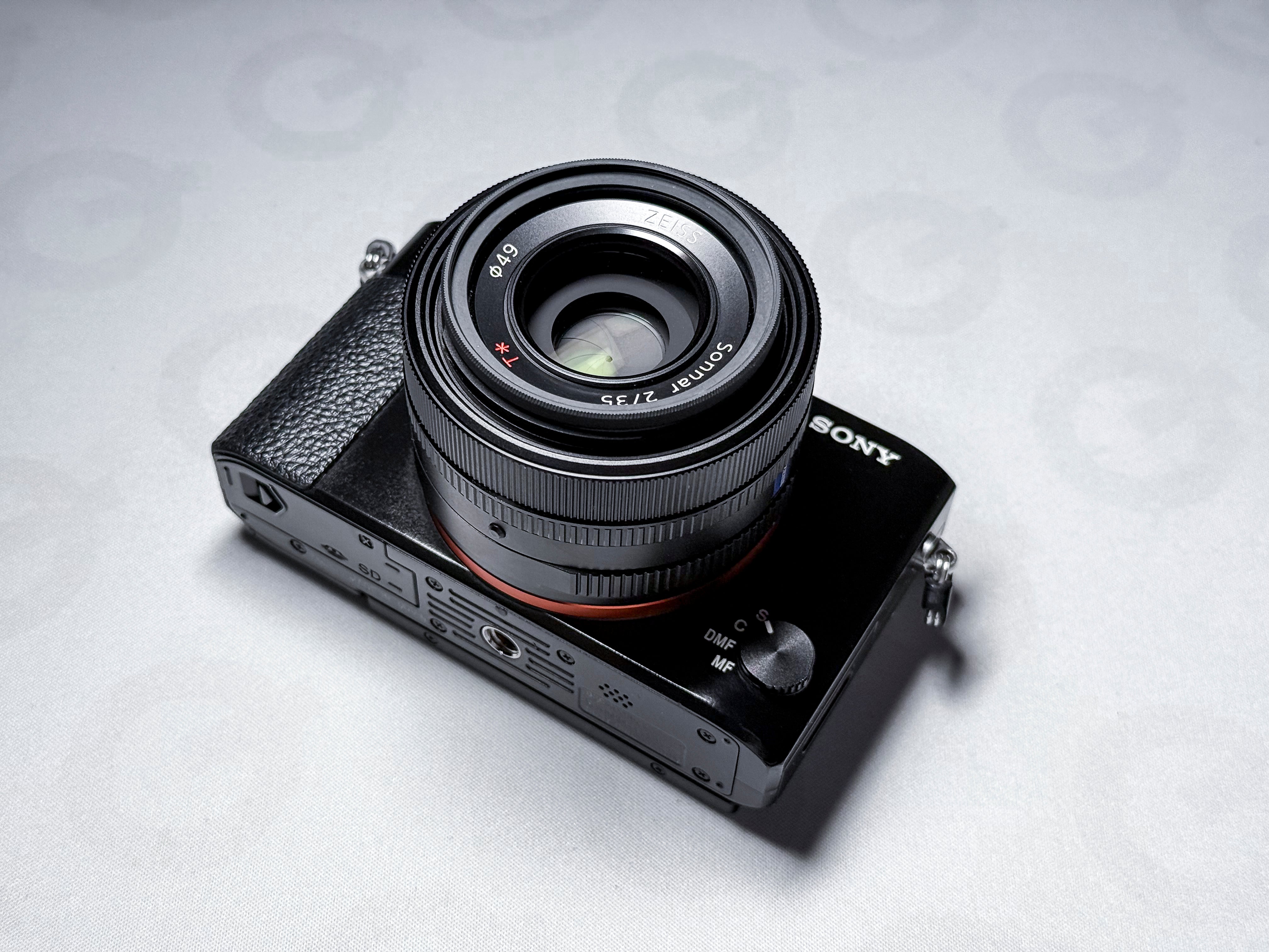 Sony RX1r II Full Frame Compact Camera Zeiss Lens - Excellent, Perfectly Working