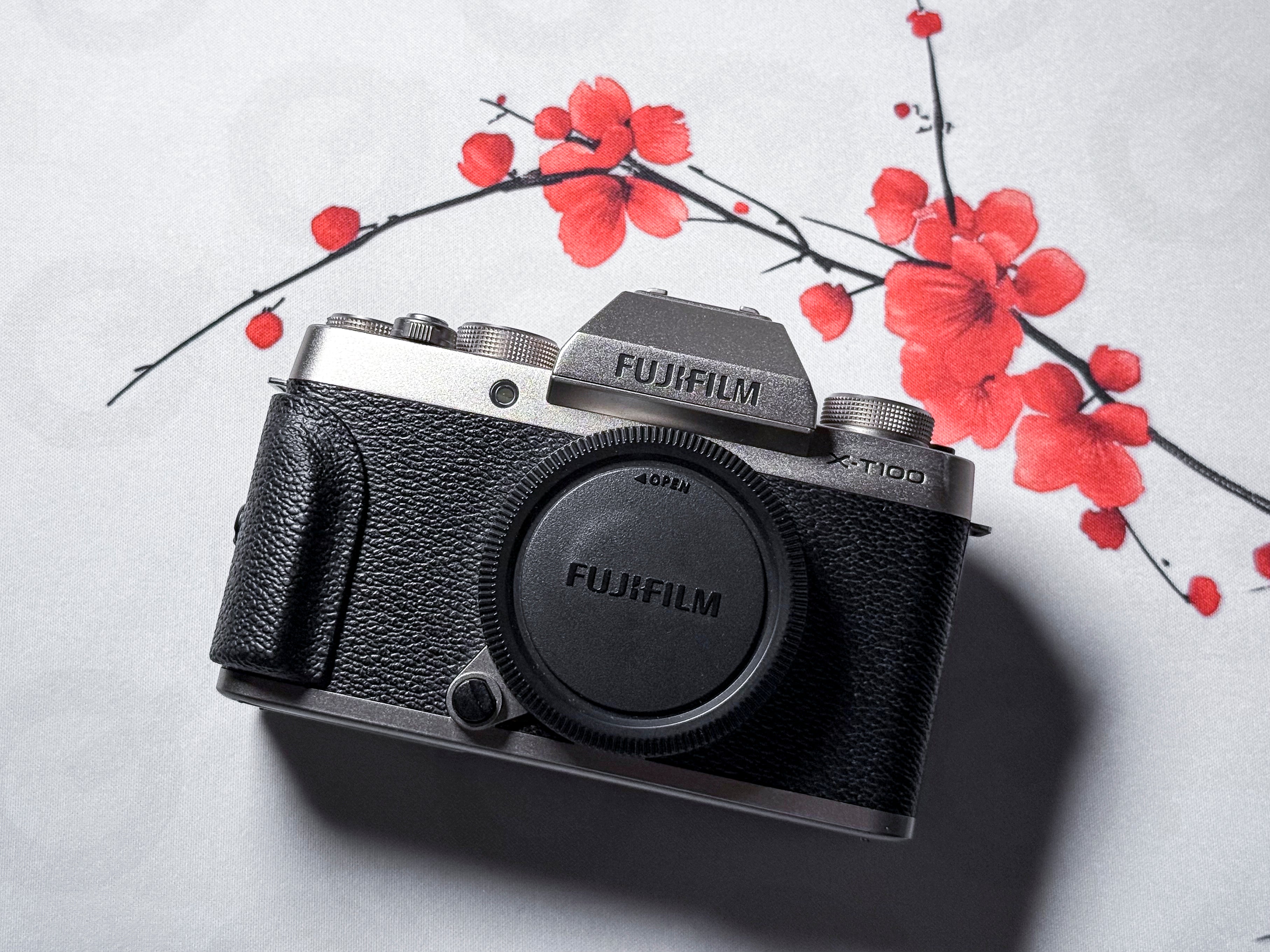 Fujifilm X-T100 APS-C Mirrorless - 1 Year Warranty, Perfectly Working Fuji XT100